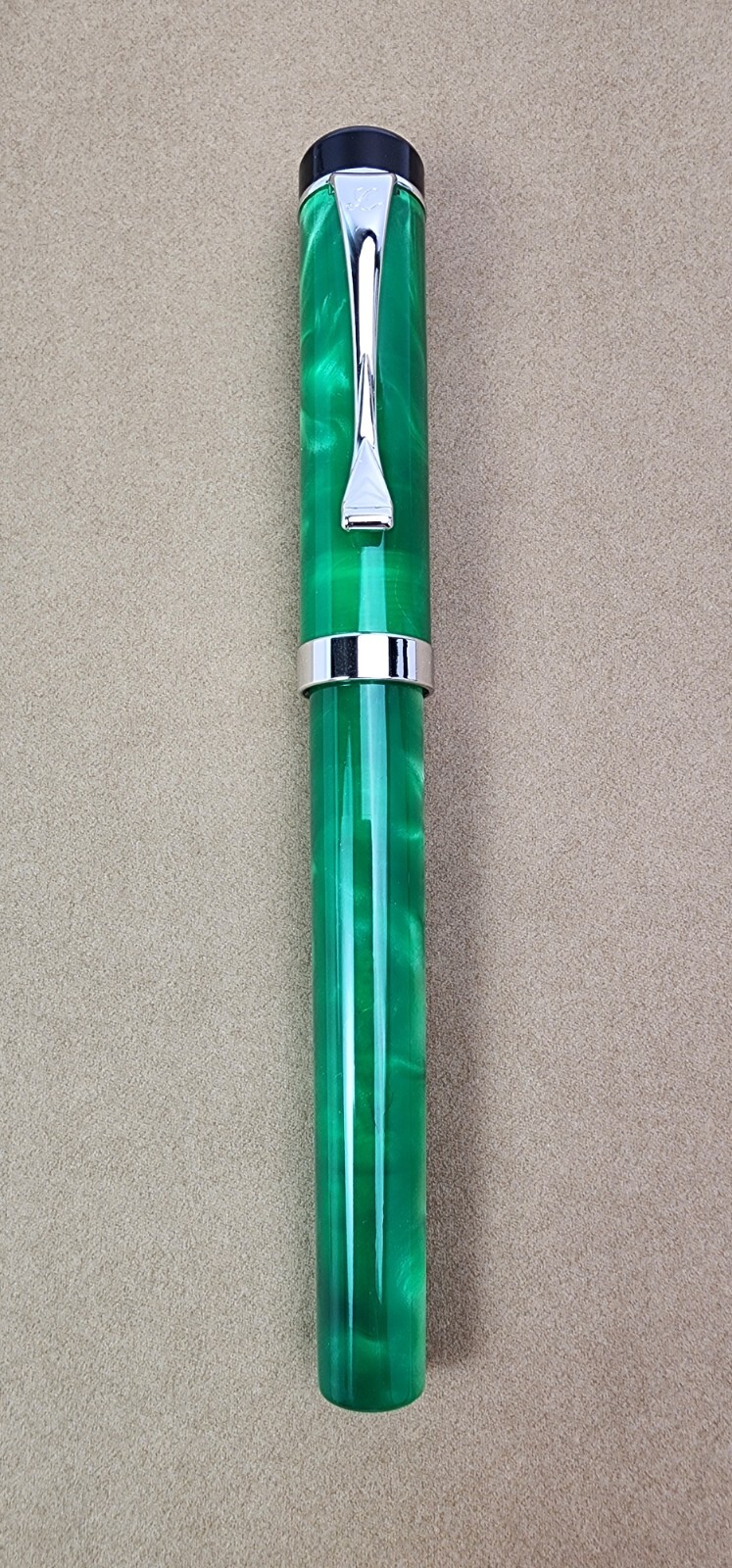 Laban Celebration Rollerball Pen Jade Green LRN-R688JG (No Box/Papers)