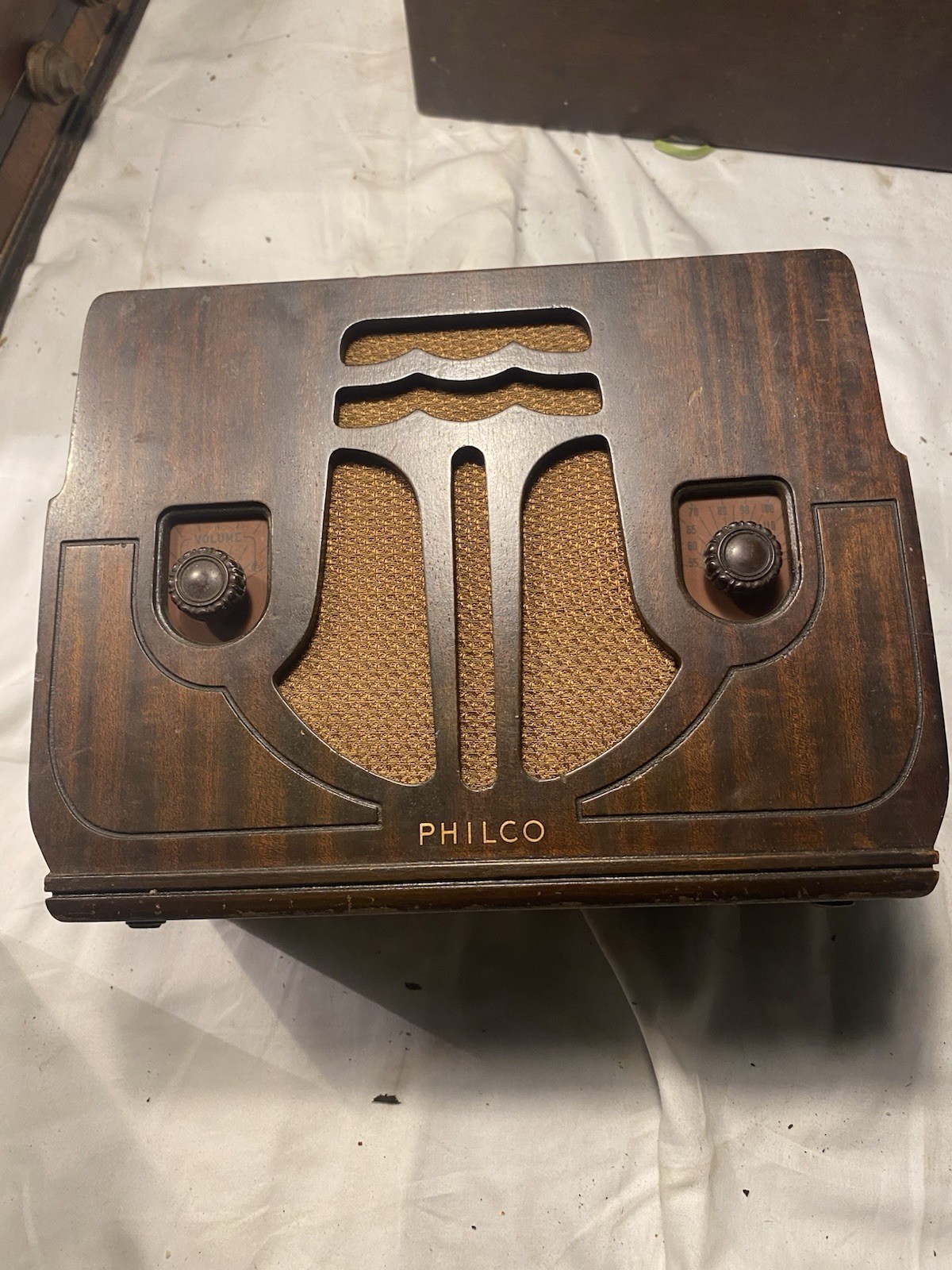 Model 54 Philco Radio-For Parts Or Repair