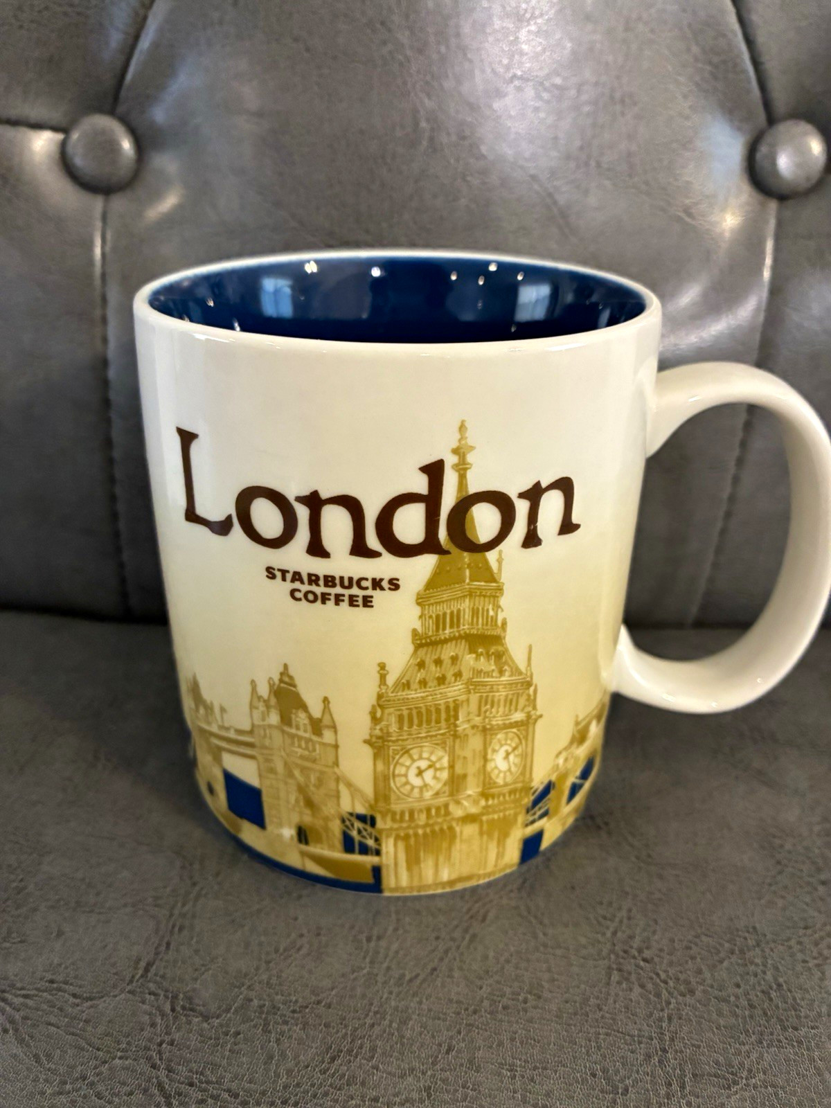 Starbucks London City Mug 16 fl oz 2011 Coffee & Tea White Blue Beige