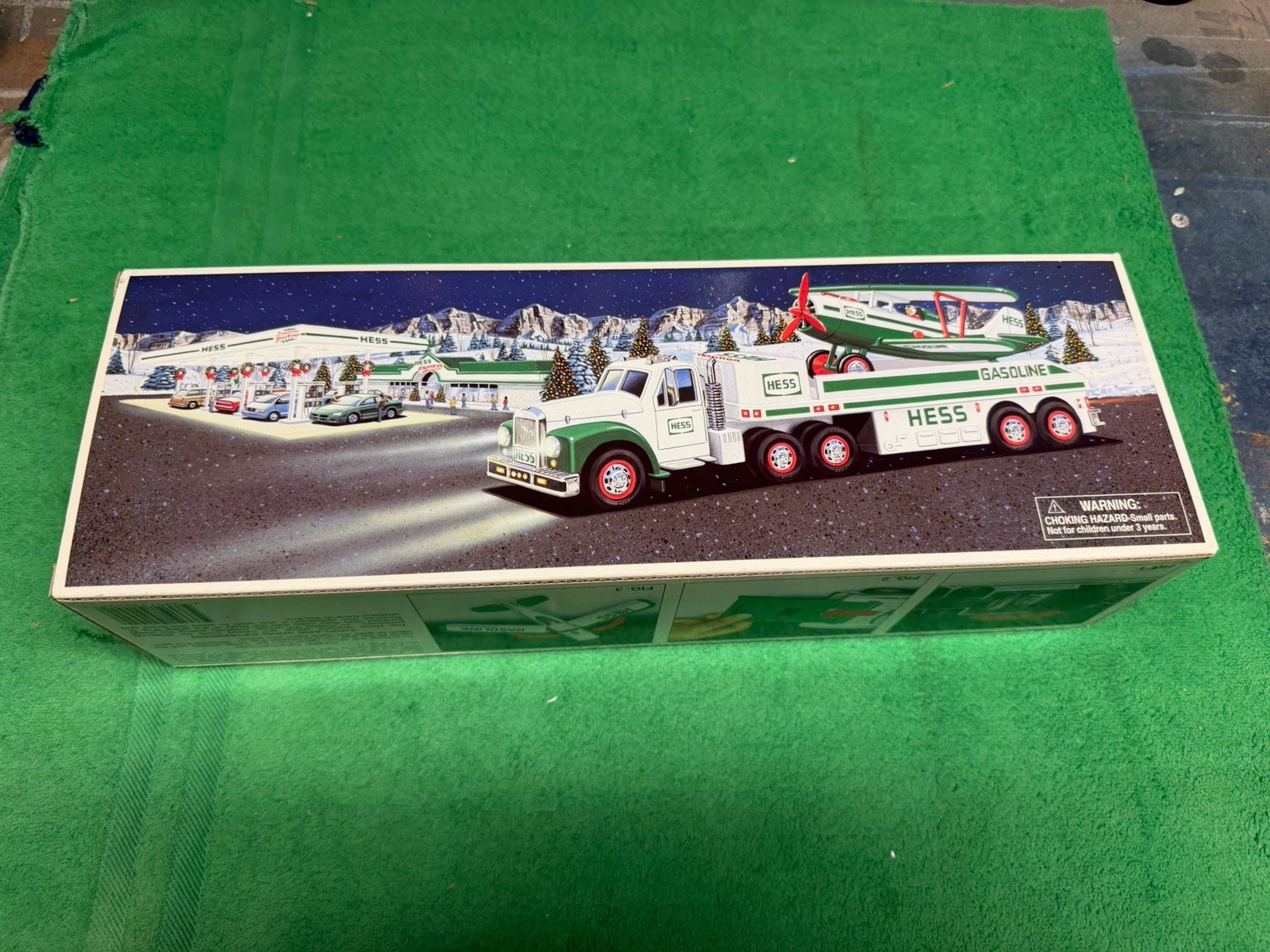 HESS 2002 Toy Truck and Airplane - NEW IN BOX HESS 2002 Toy Truck and Airplane - NEW IN BOX