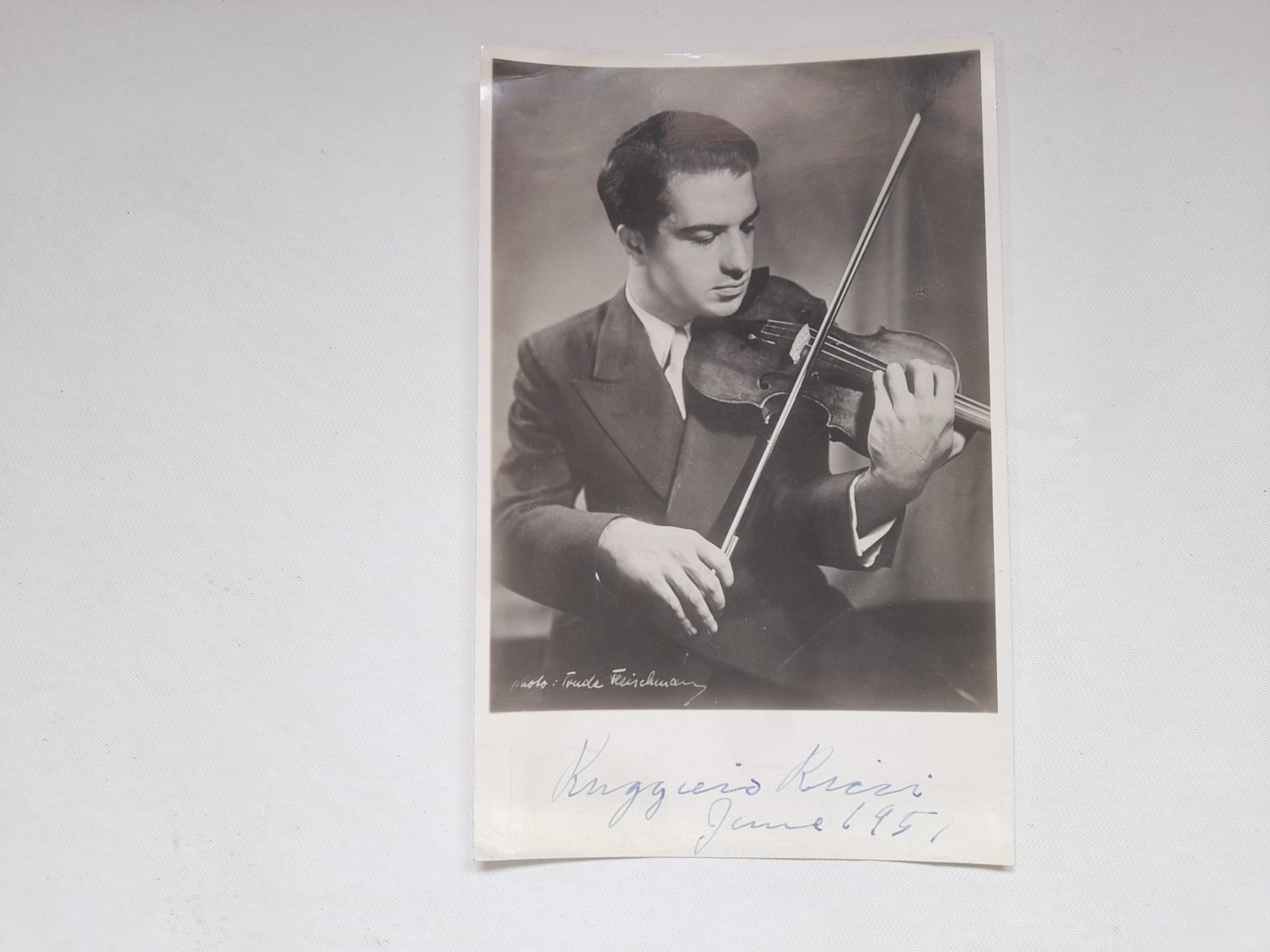 Autographed Signed photograph Ruggiero Ricci. American violinist