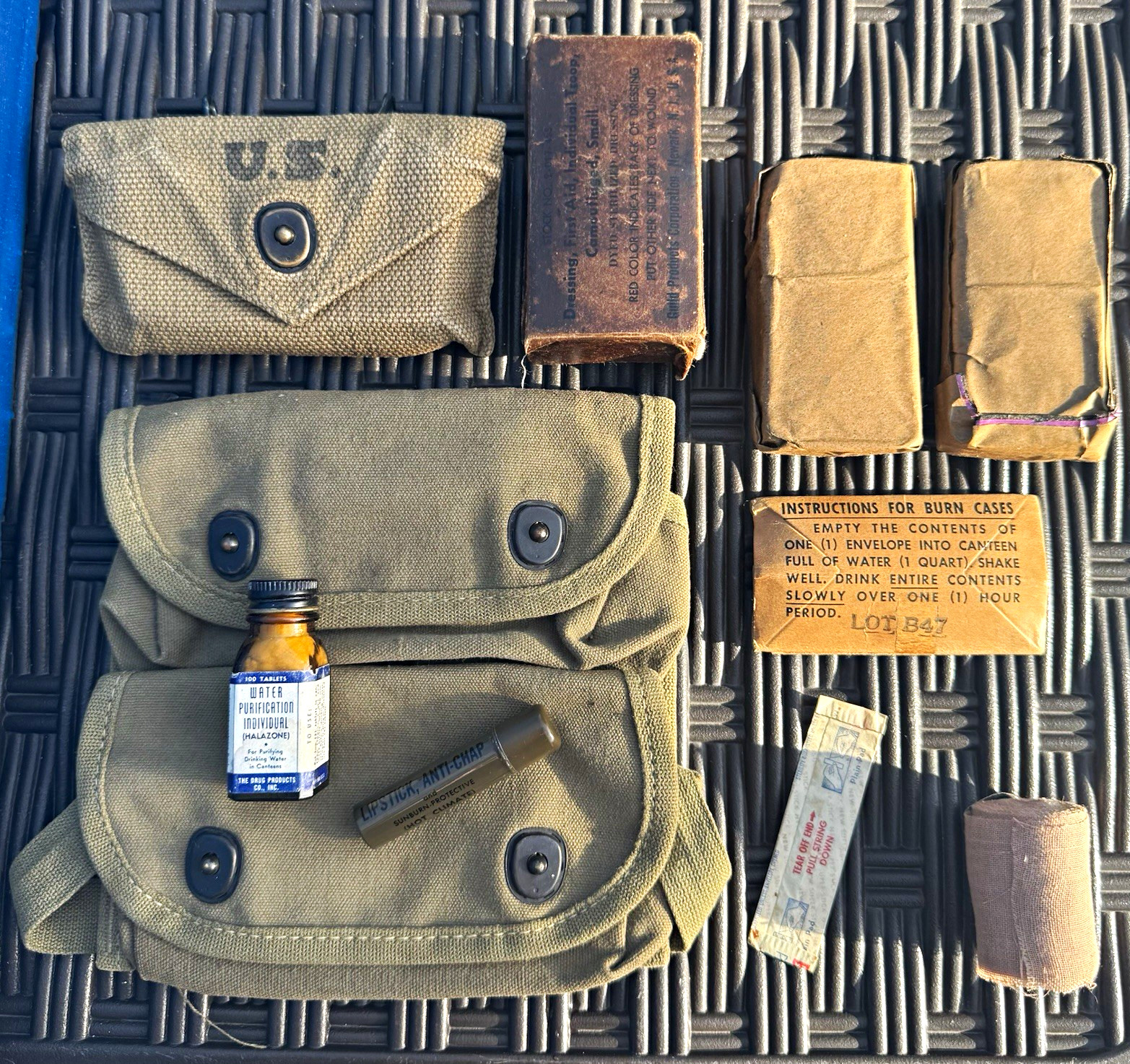 WWII WW2 US Army Medical Lot First-Aid Kits w/Contents - Exc