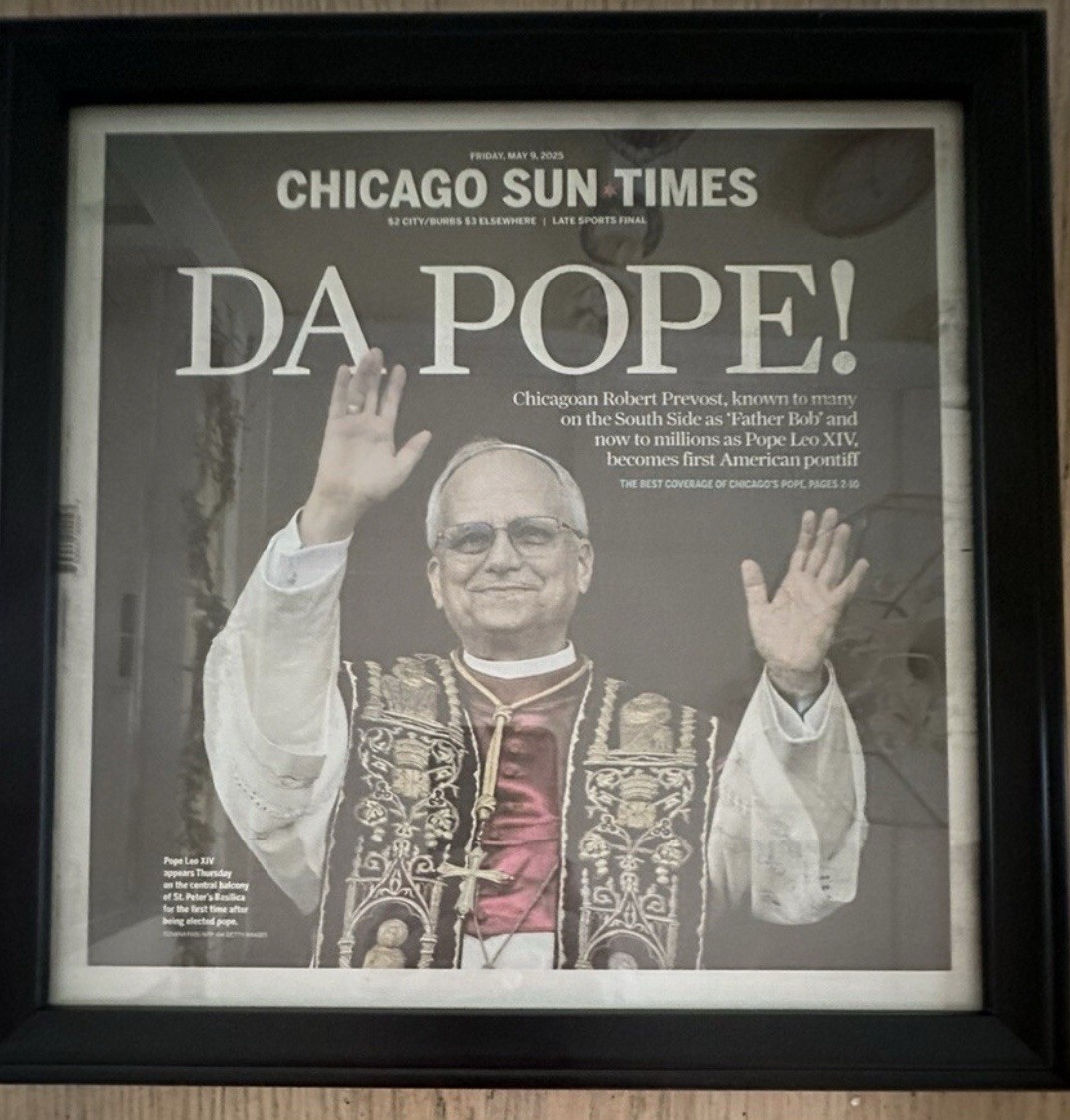 PRO FRAMED COVER Chicago Sun Times 5/9/25 DA POPE & White Sox SGA Hat 8/11/26
