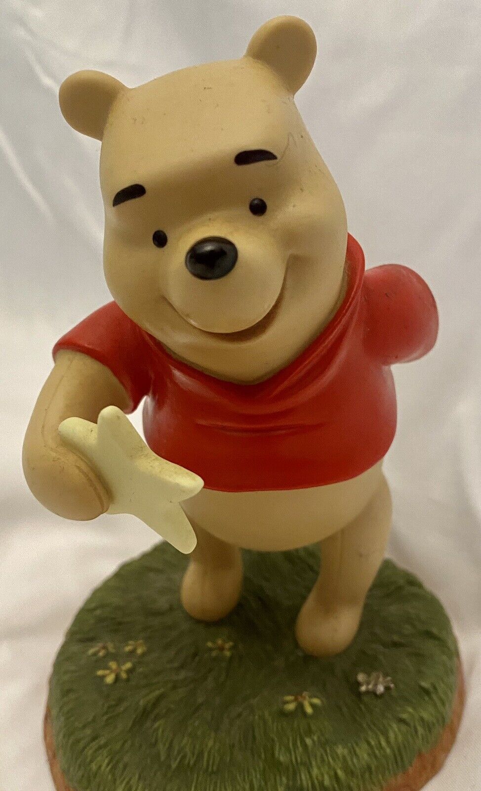 Pooh And Friends Figurine  A Wishing Star To Brighten Your Day Pooh 4\