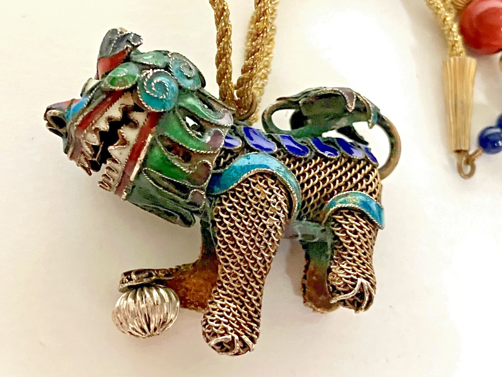 Old Chinese Filigree & Cloisonné  FOO DOG Articulated Figurine Pendant Necklace