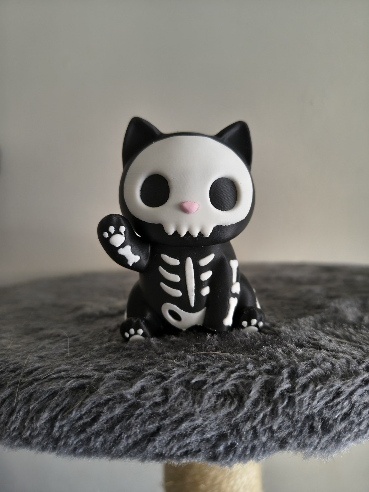 Waving Skeleton Cat Figurine 3D Printed Halloween Black Cat Cute Decor Gift 8cm