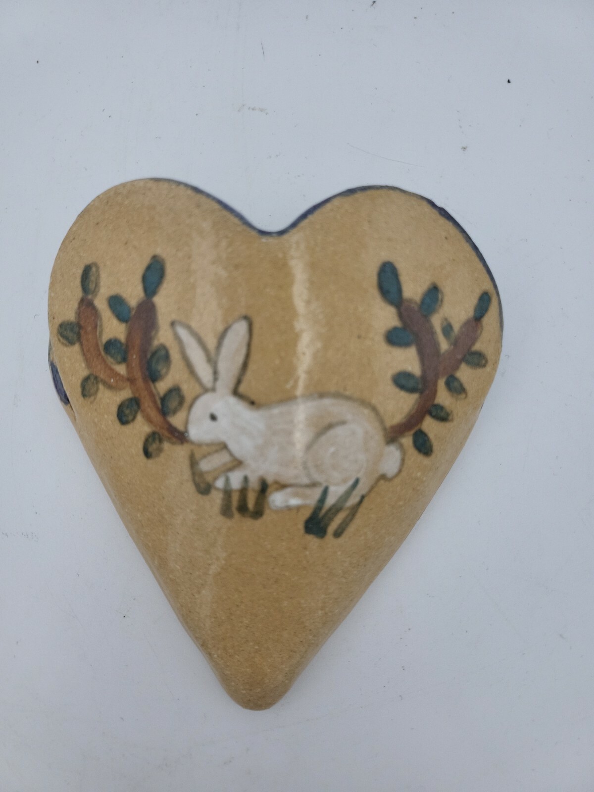 Vintage Bunny Rabbit Garden Pottery Heart Easter Wallpocket