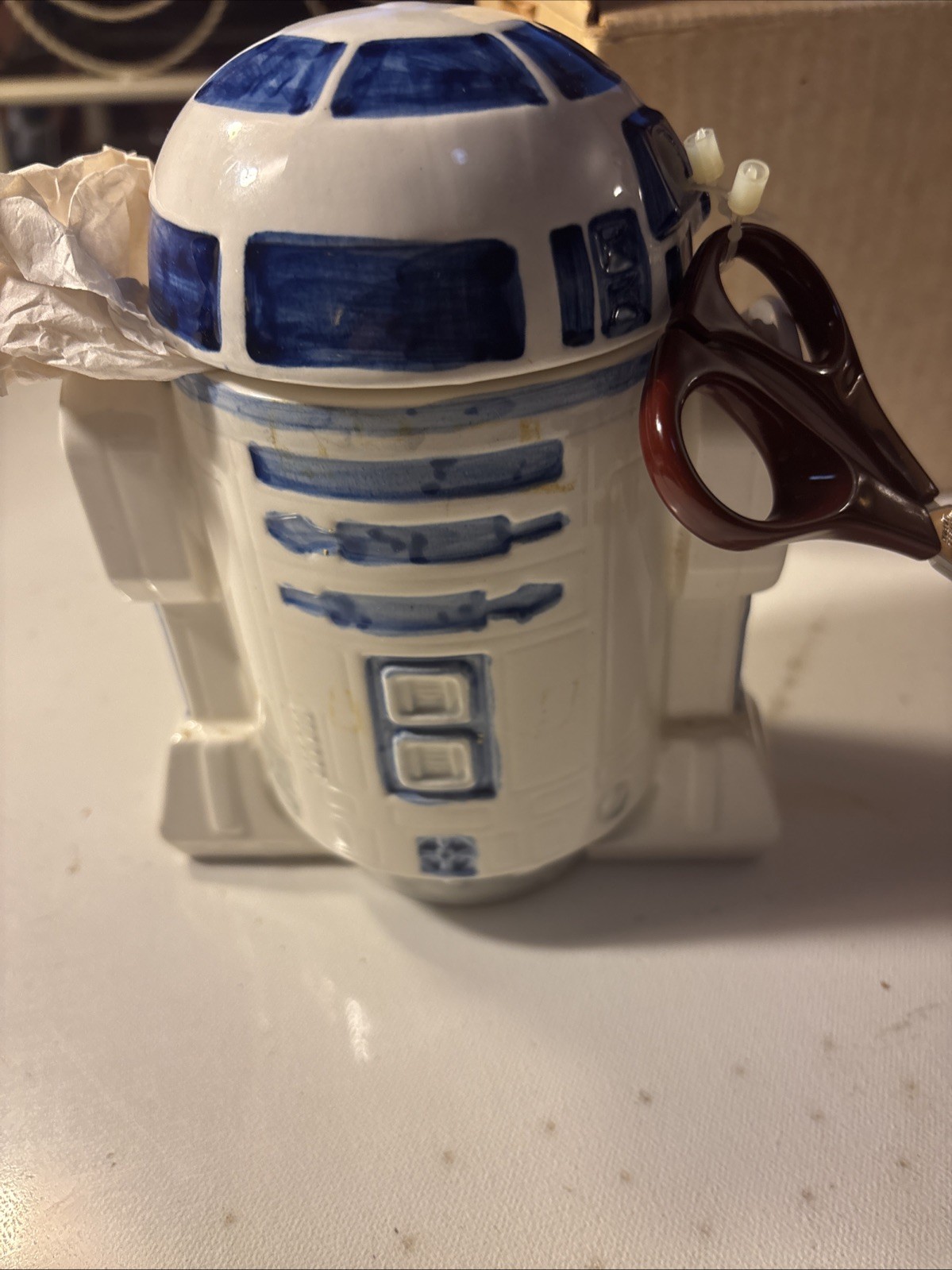 Vintage Star Wars R2-DT Sigma Ceramic String Holder W Scissors Complete In Box Vintage Star Wars R2-DT Sigma Ceramic String Holder W Scissors Complete In Box