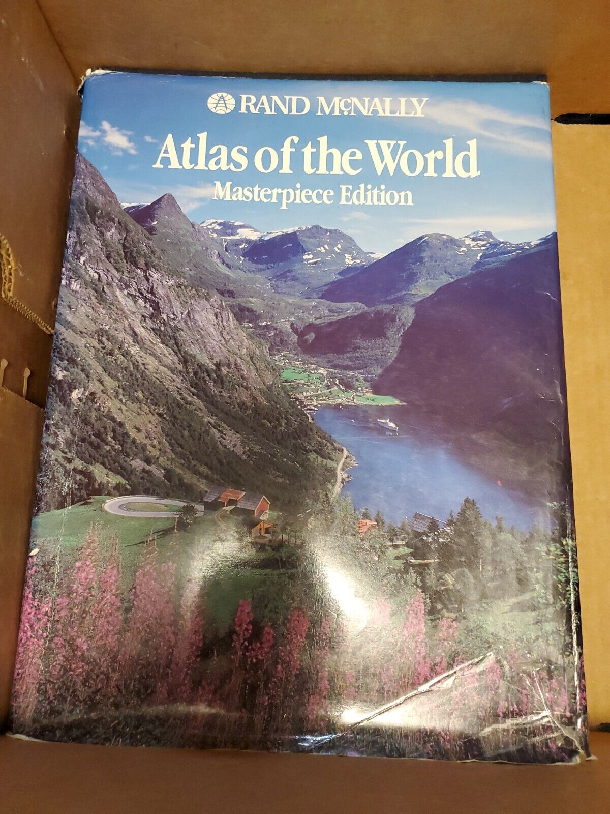 Vtg 1993 Rand McNally Atlas of the World Masterpiece Edition Hard Back Awesome