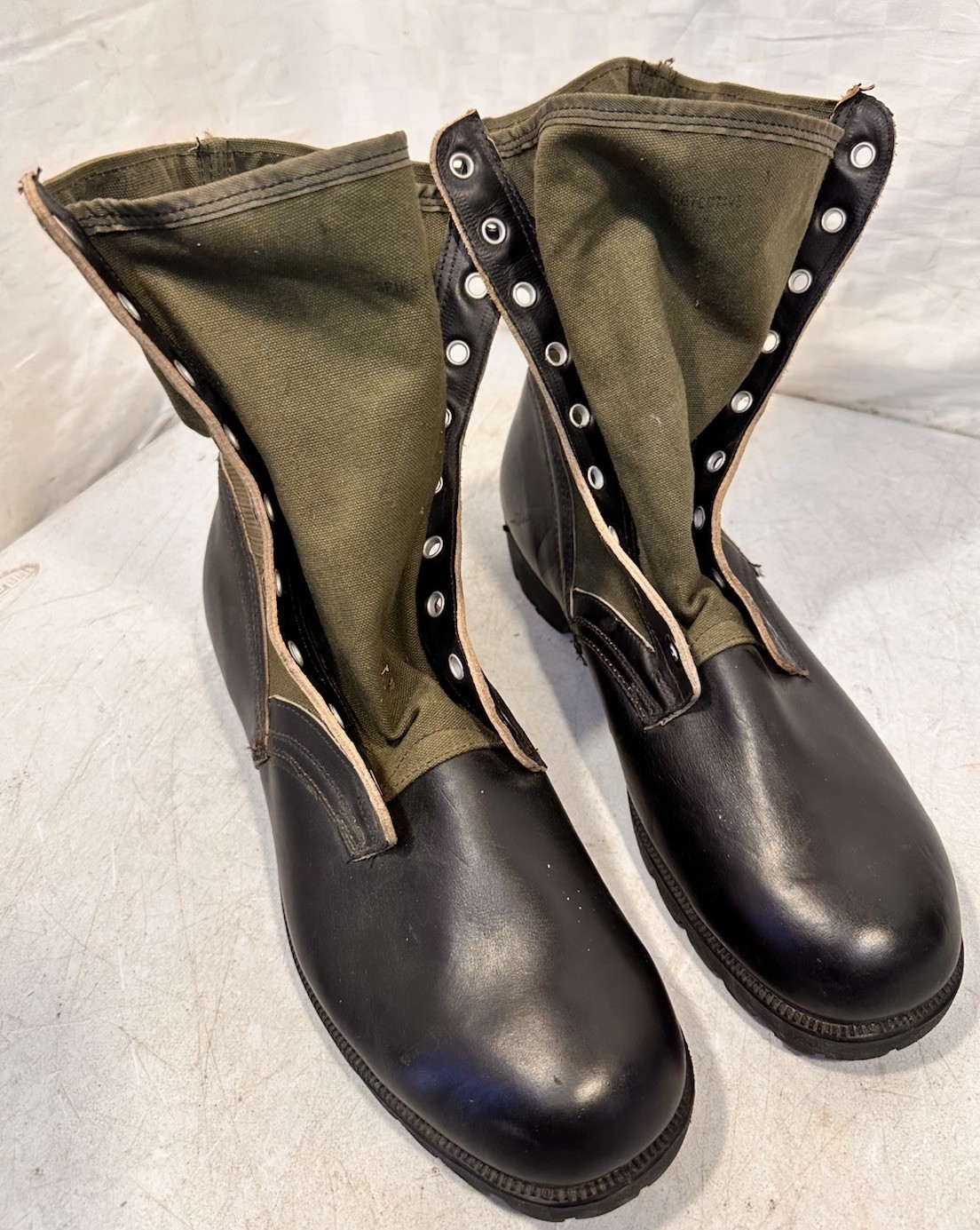 Vintage 1966 Endicott Johnson Vietnam War Jungle Combat Boots 11R Ro-Search