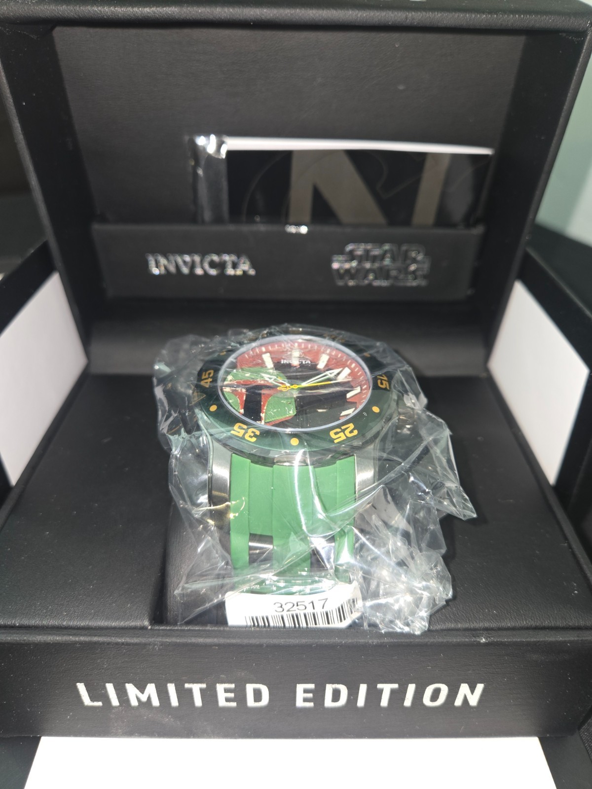 Invicta Star Wars Boba Fett Men\'s Watch 32517 Limited Edition 48mm NEW Sealed