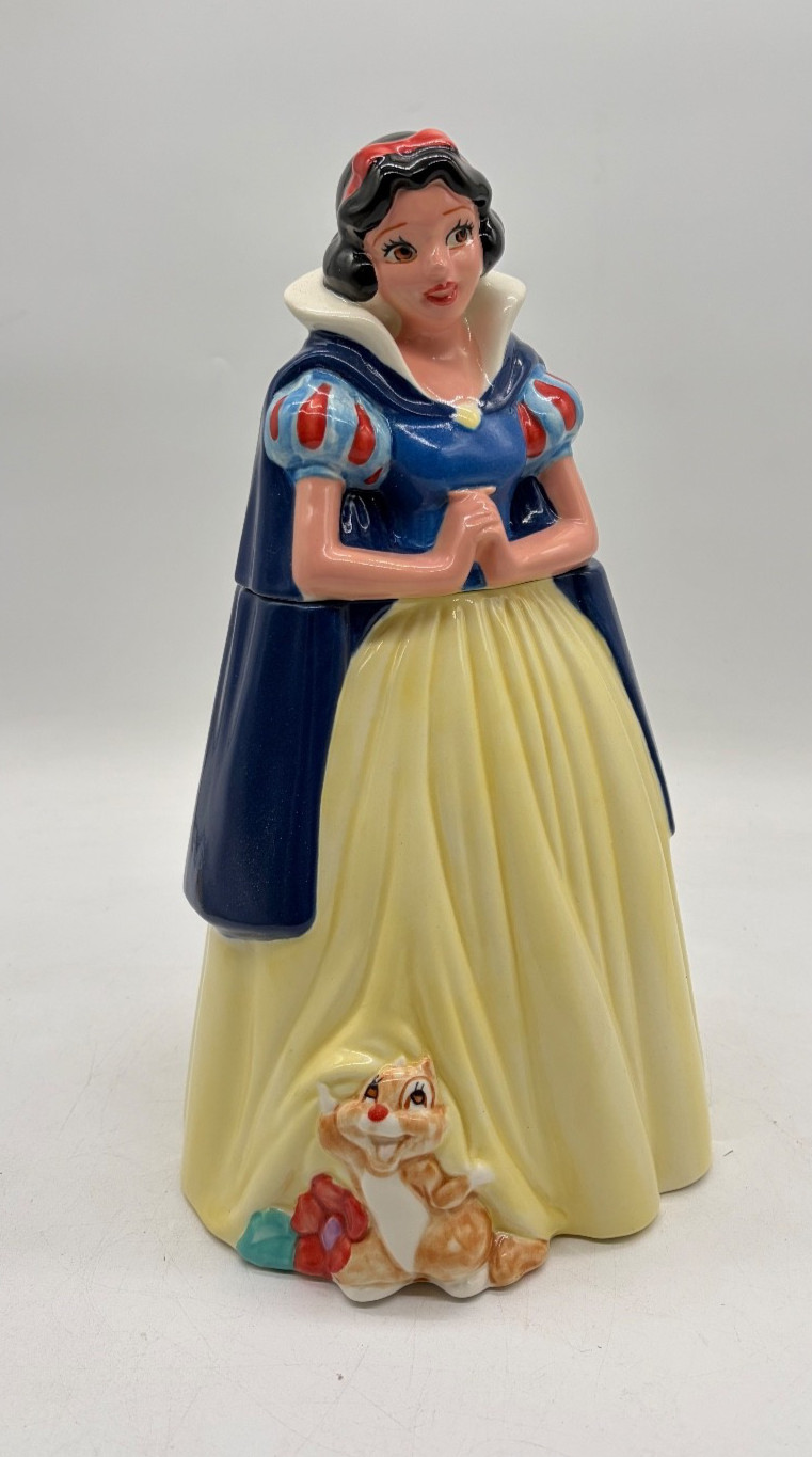 Vintage Disney Snow White Treasure Craft Cookie Jar 15” Tall  Mint Condition