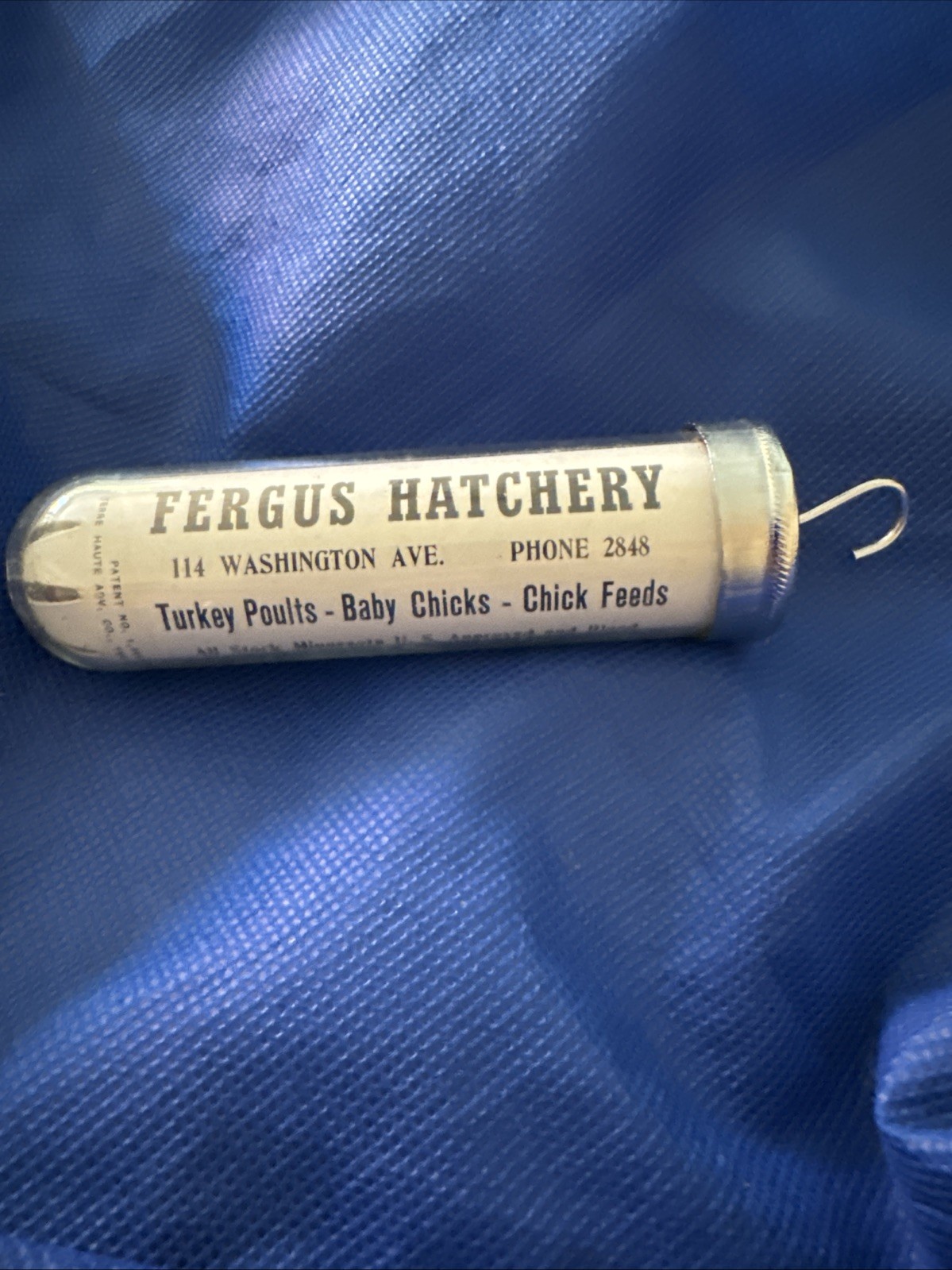 Vintage FERGUS Hatchery FERGUS Falls,Minn.Keep Eggs Cool Glass Advertising Vintage FERGUS Hatchery FERGUS Falls,Minn.Keep Eggs Cool Glass Advertising
