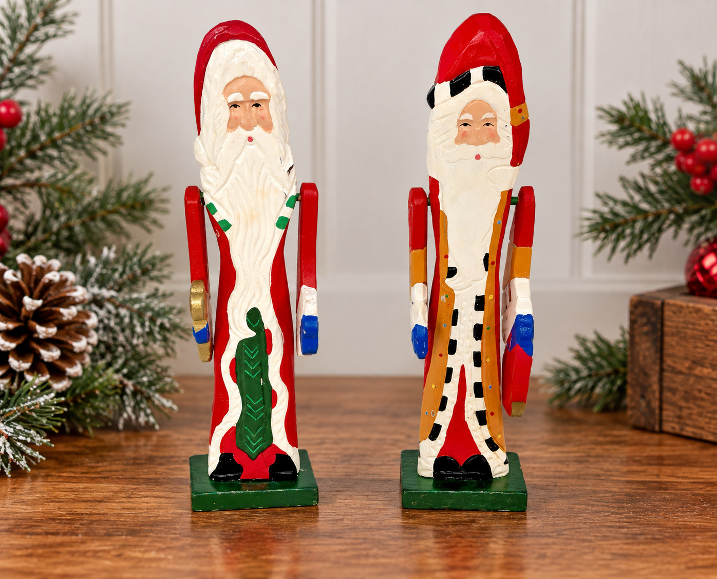 Set of 2 Vintage WOODEN CHRISTMAS SANTAS With Movable Arms 10\