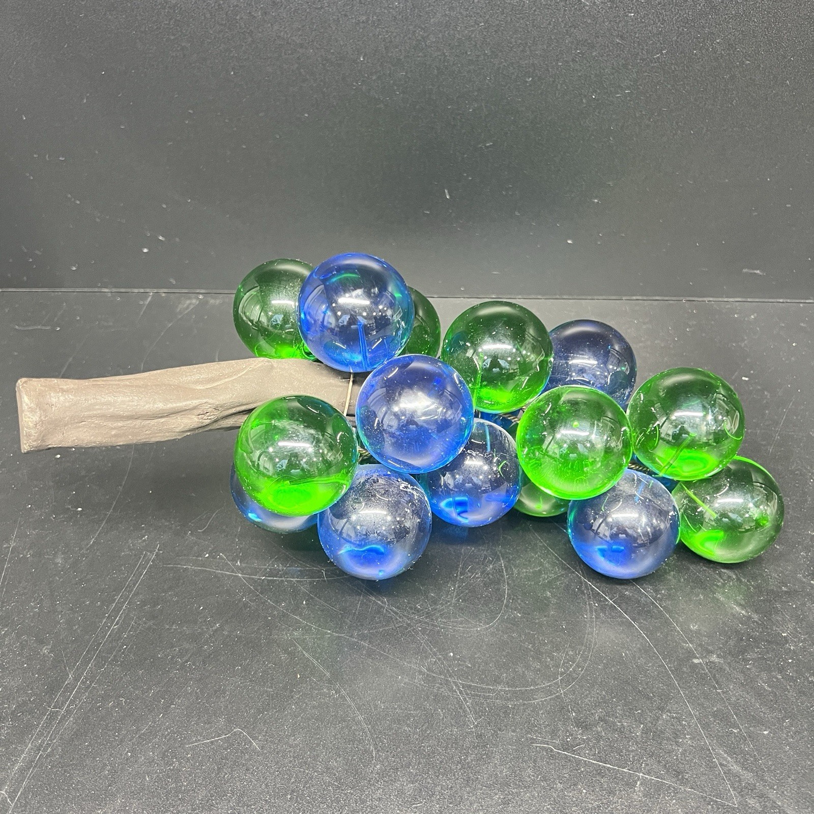 VTG Mid Century Lucite Acrylic Grape Cluster Green Blue With Stem 12\