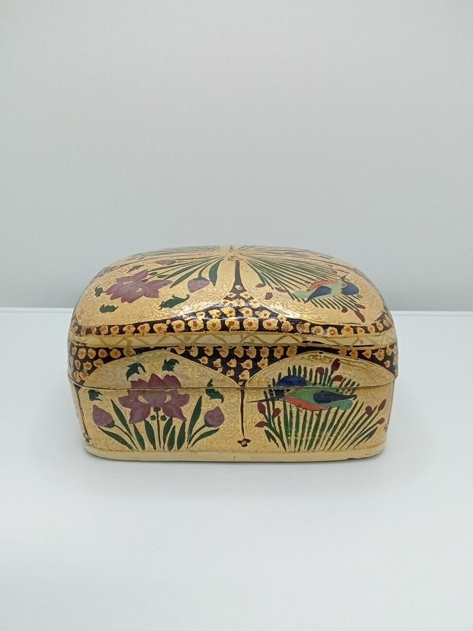 Vintage Kashmir India Hand Painted Lacquered Paper Mache Lidded Trinket Box