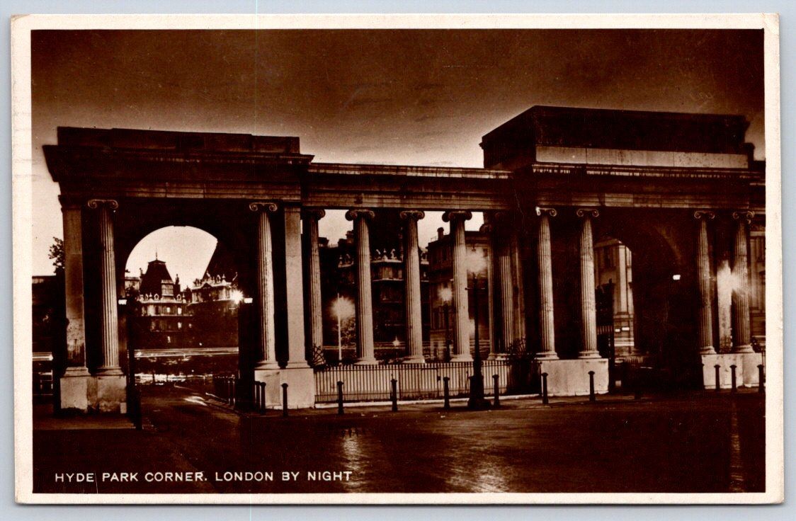 Antique United Kingdom Postcard LONDON Hyde Park Corner 1925 RPPC