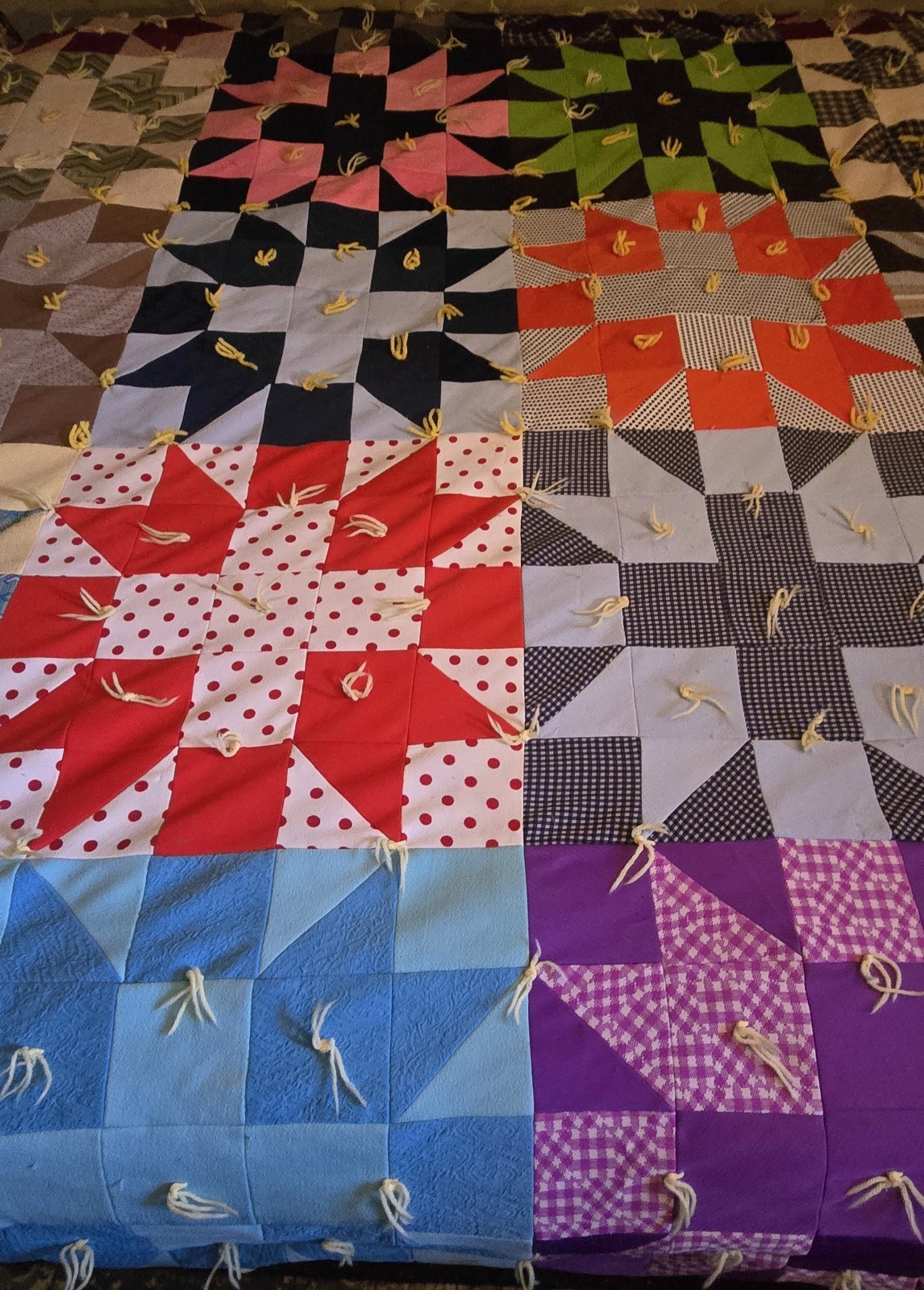 Vintage 70s Handmade Polyester Dbl-Knit King Quilt  \
