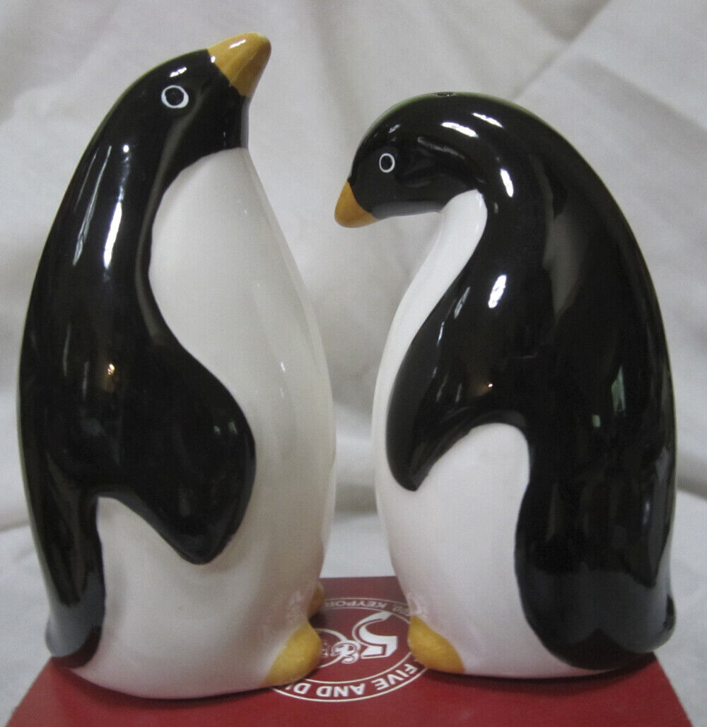 Vintage Penguin and Baby  Salt n Pepper Shakers ~ Style 478