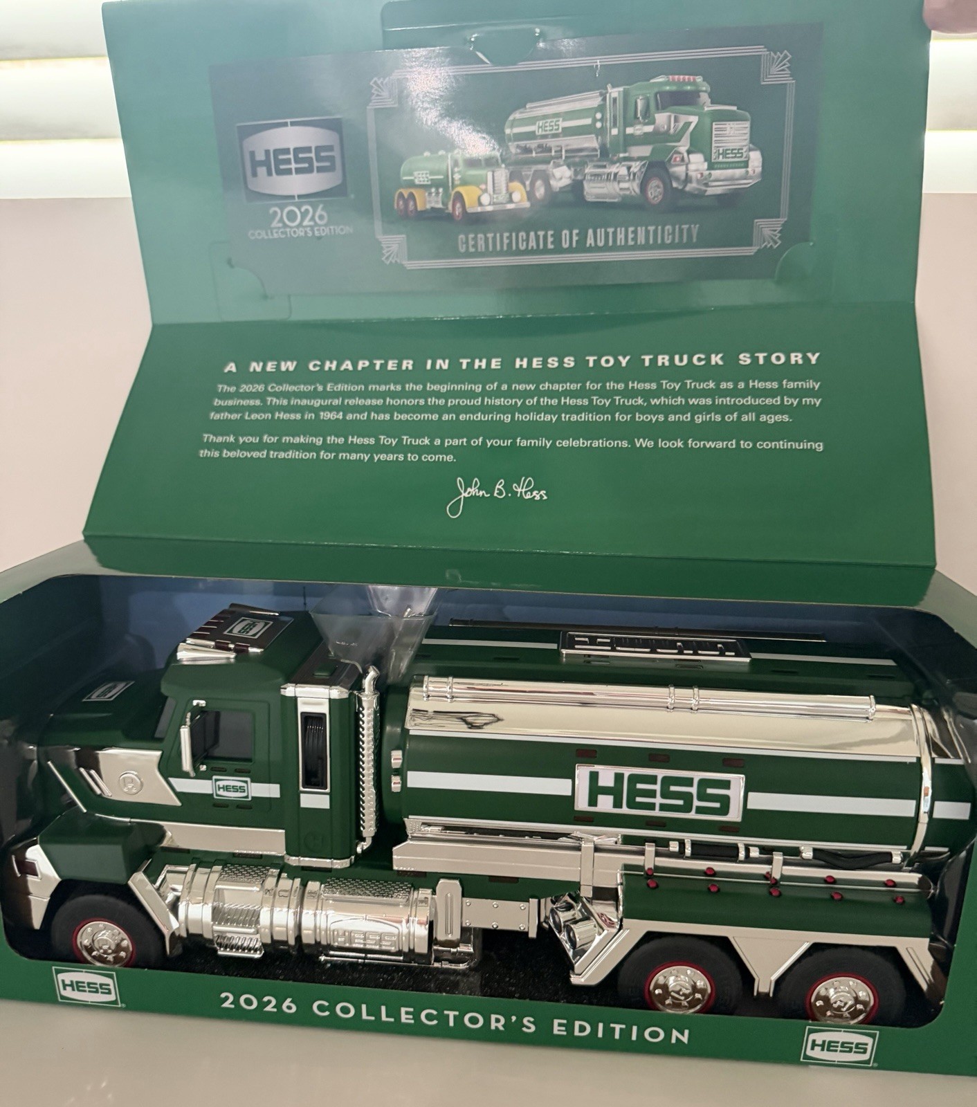 Hess 2026 Collector's Edition Toy Truck Tanker Set Gas & Oil Green/Silver