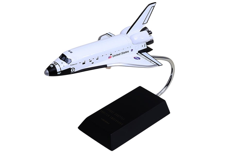NASA Rockwell US Space Shuttle Orbiter Endeavour OV-105 Desk Top 1/200 XX Model