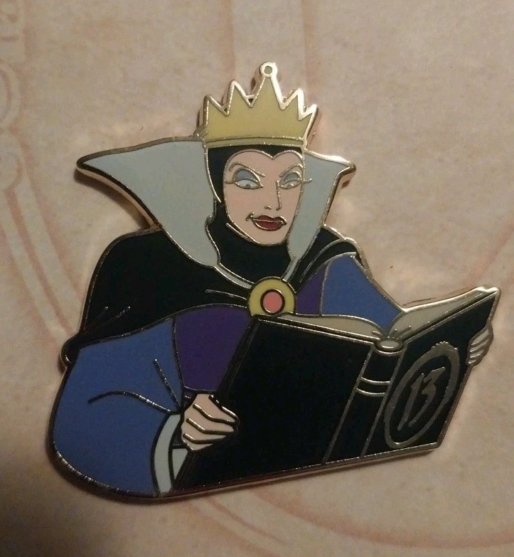 RARE LE 250 Disney Pin 13 Reflections Of Evil Storybook Villain SNOW WHITE QUEEN RARE LE 250 Disney Pin 13 Reflections Of Evil Storybook Villain SNOW WHITE QUEEN