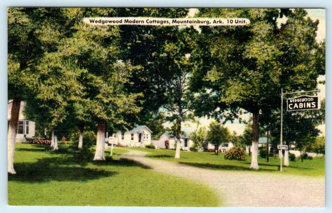 MOUNTAINBURG, Arkansas AR ~ Roadside WEDGEWOOD MODERN COTTAGES 1940s Postcard