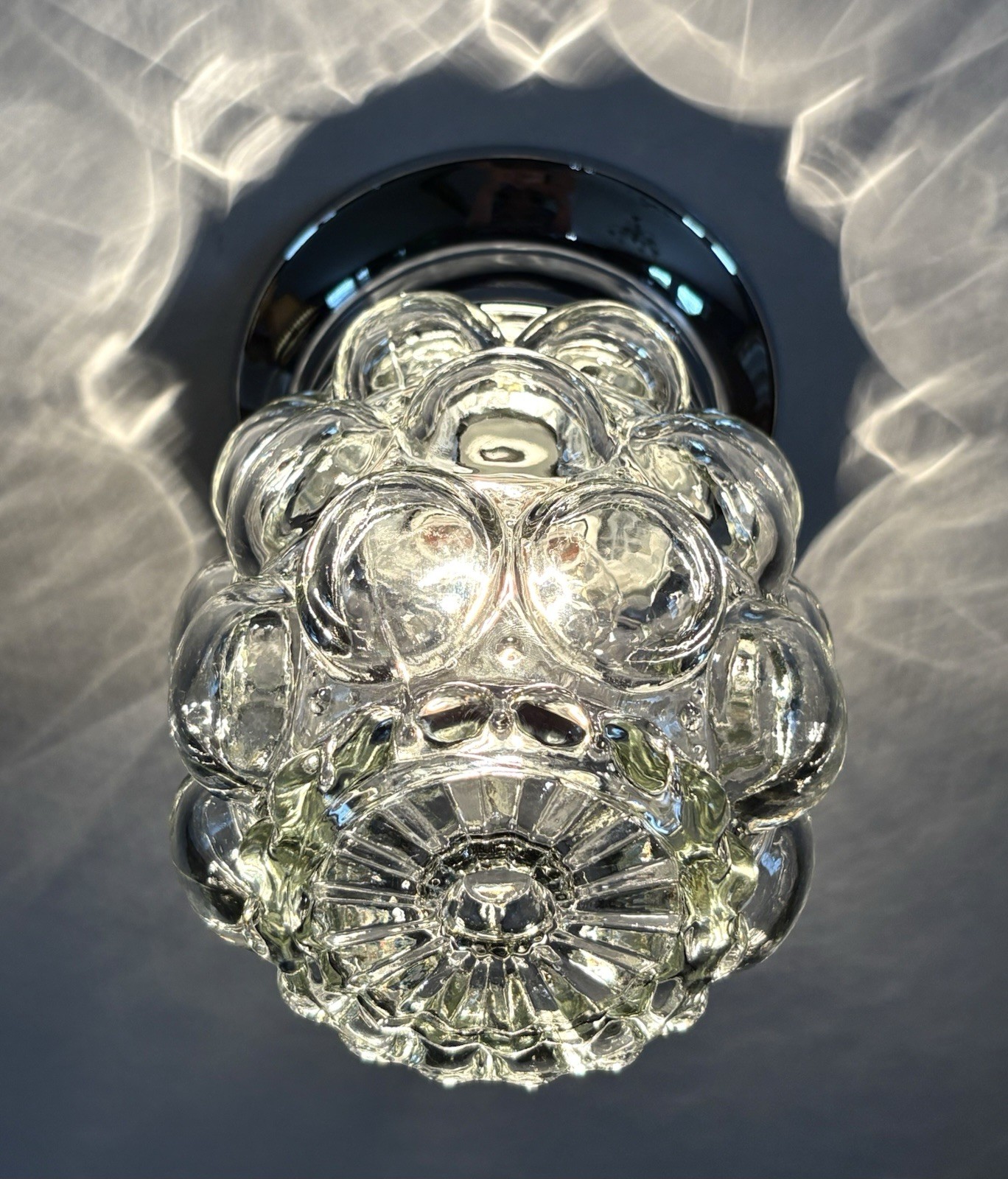 Vintage 1950’s-1960s Mid Century Retro Bubble Glass W/ Chrome Base Light Fixture