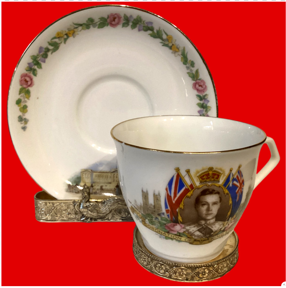KING EDWARD VIII AYNSLEY BONE CHINA CUP AND SAUCER ENGLAND BUCKINGHAM PALACE