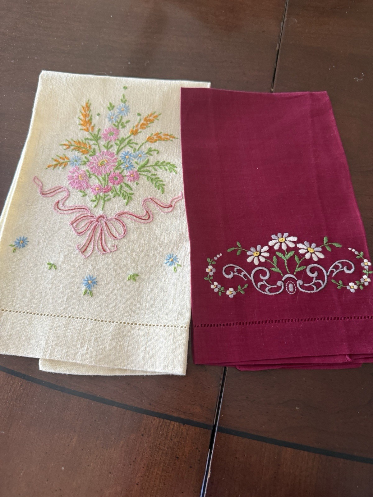 Pretty Hand Embroidered Two Vintage Guest Towels ~ Floral Themes