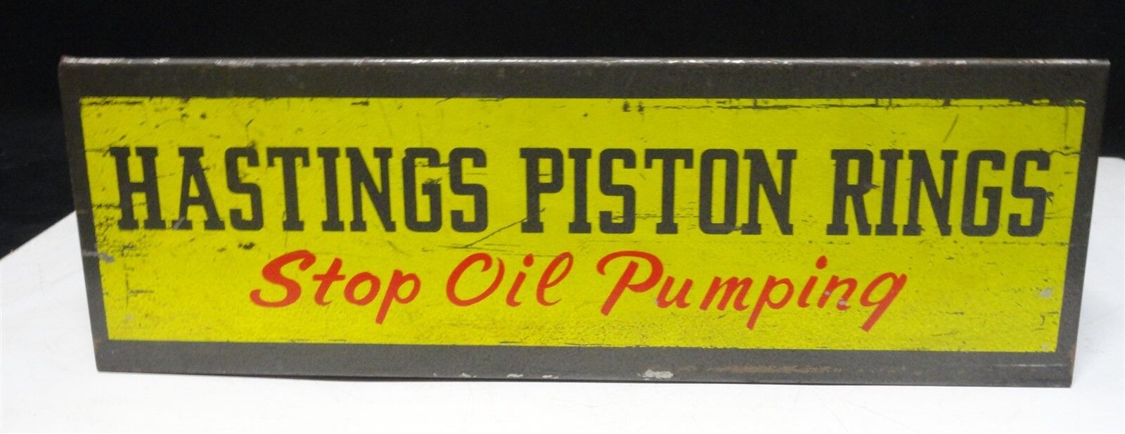 HASTINGS PISTON RINGS - AUTO CATALOG RACK - DISPLAY - STOP OIL PUMPING - STAND 