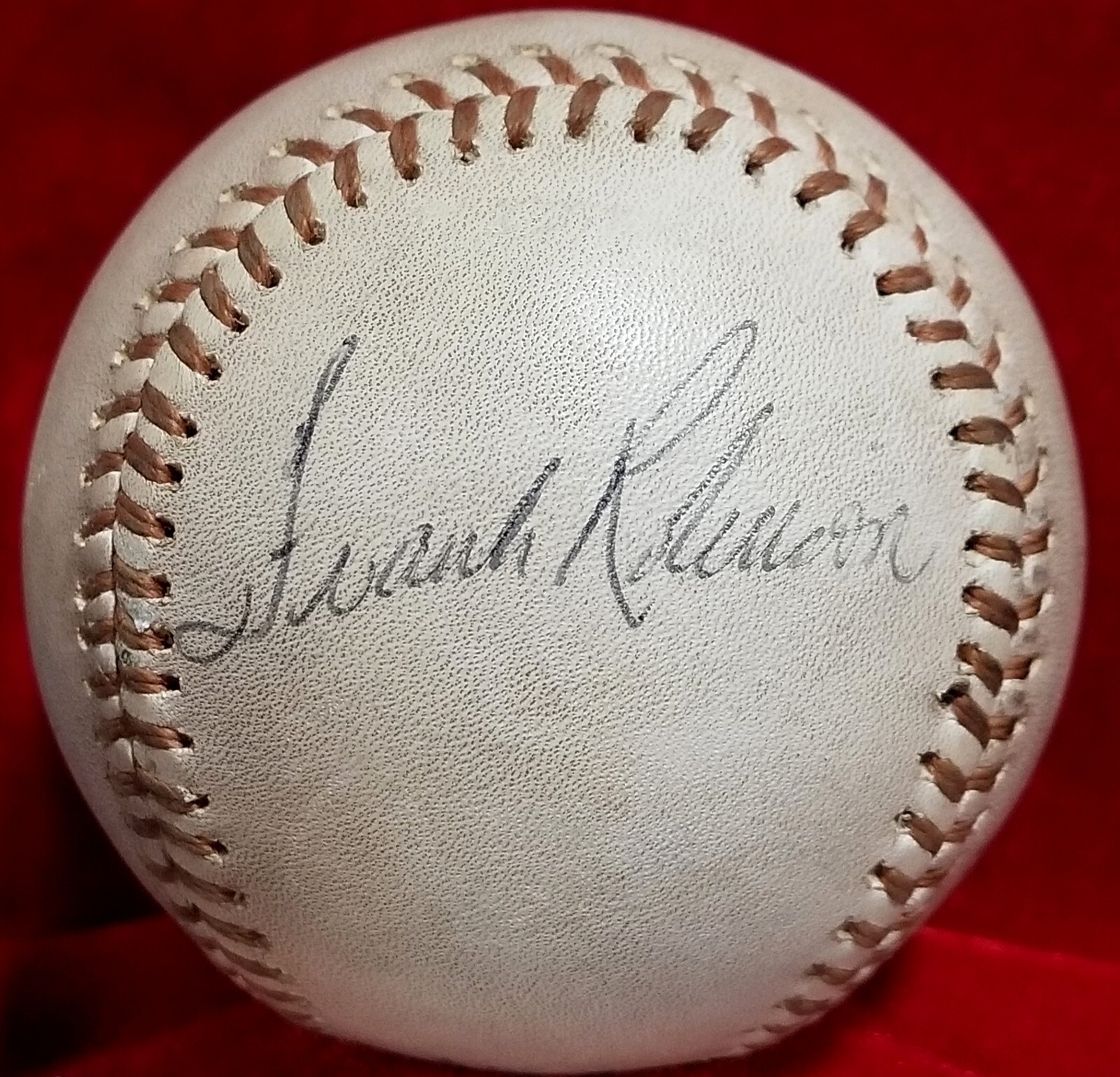 1974-76 FRANK ROBINSON Signed ONL Game Ball Angels Indians Team HOF Auto 70s vtg 1974-76 FRANK ROBINSON Signed ONL Game Ball Angels Indians Team HOF Auto 70s vtg
