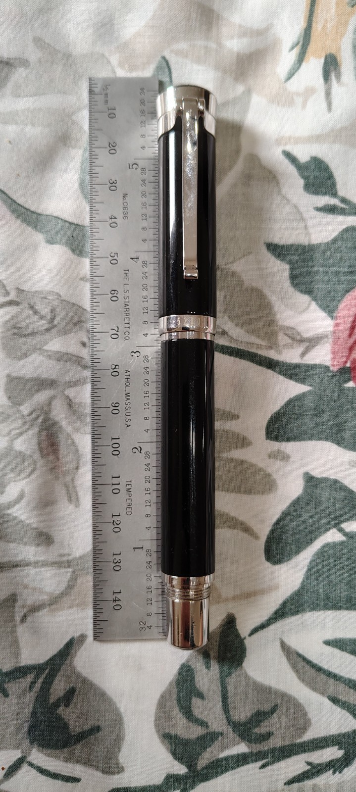 5280 Majestic Black Medium Stainless Steel Nib Fountain Pen