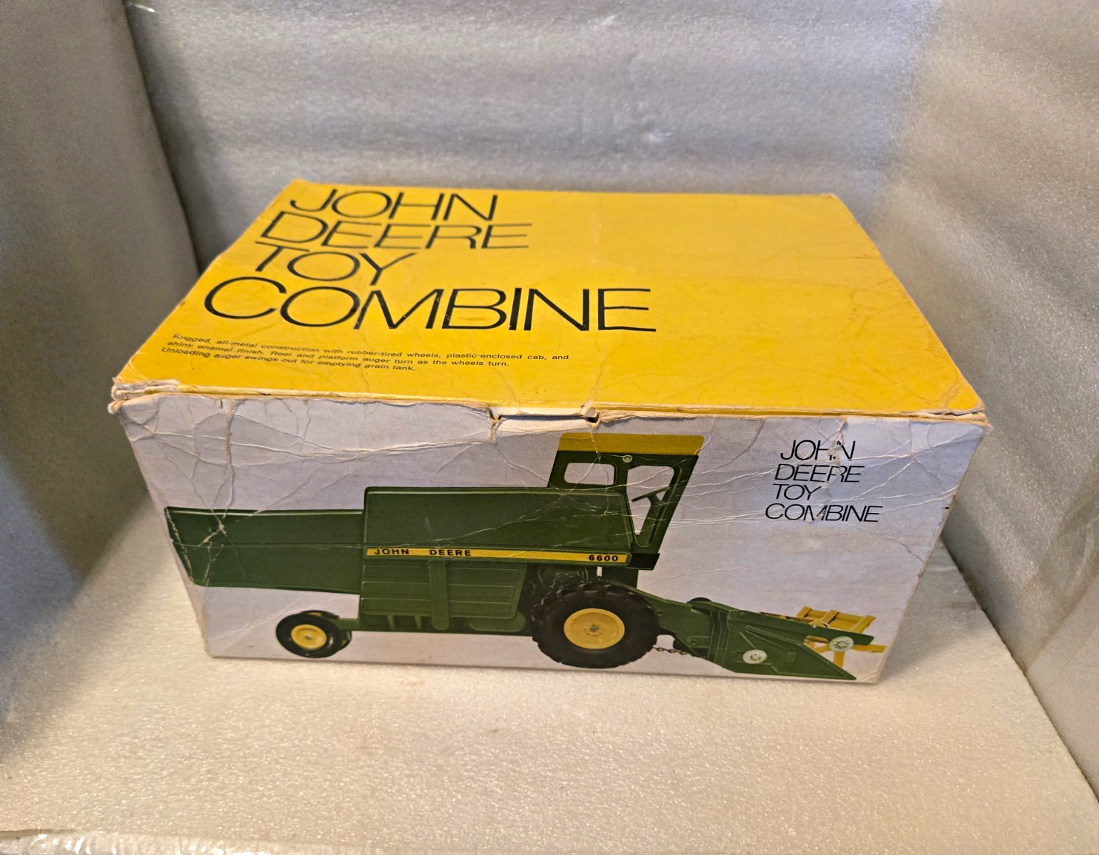 ERTL John Deere 6600 Toy Combine ICECREAM BOX