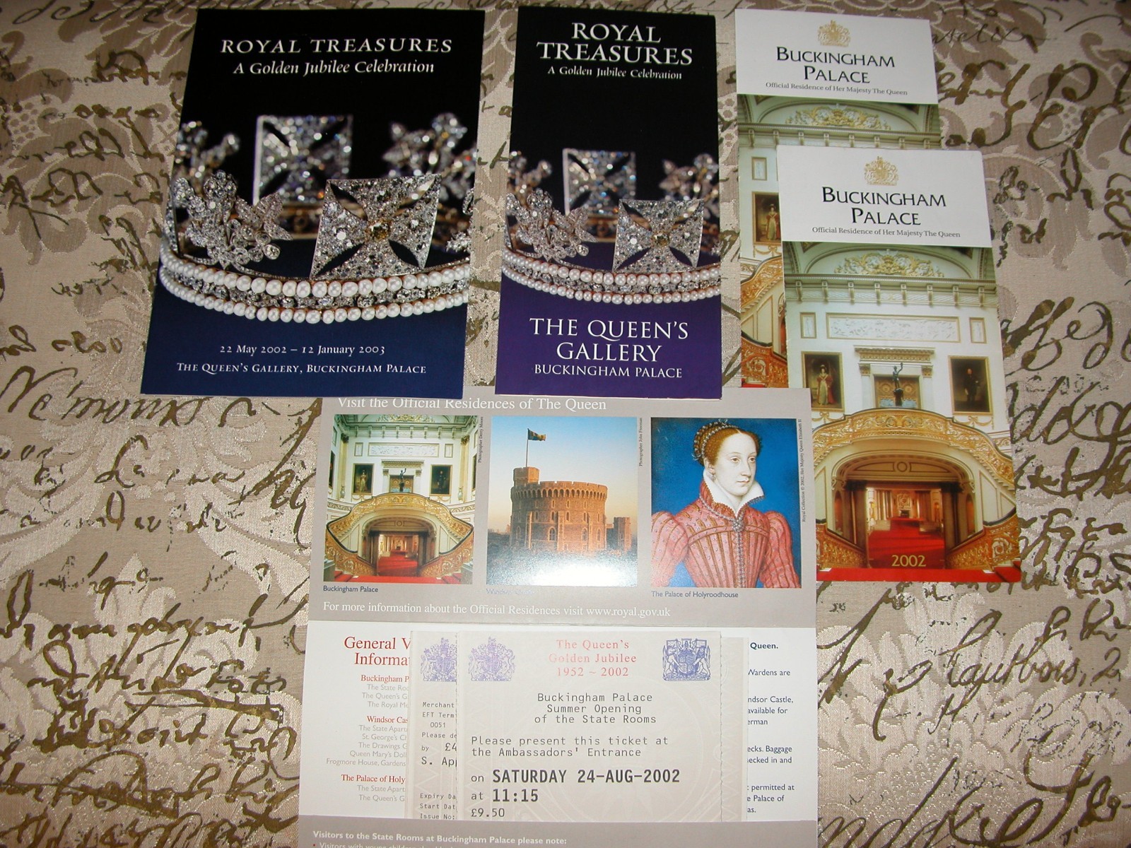 VINTAGE ROYAL TREASURES A GOLDEN JUBILEE CELEBRATION 2002 GUIDE,LEAFLET ,TICKETS