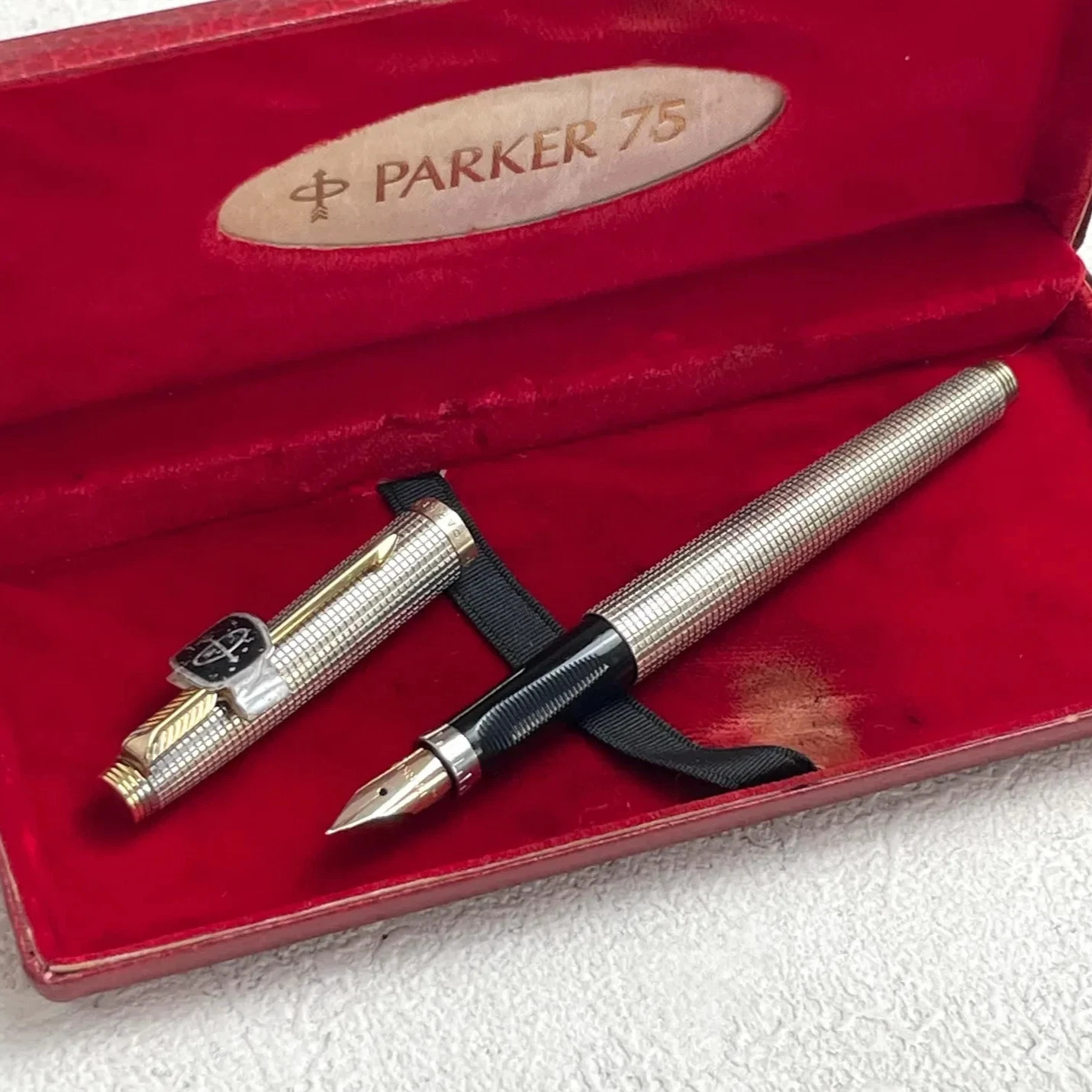 RARE PARKER 75 Cisele Sterling & 14K GF Fountain Pen 14K F Nib Made in USA BS224