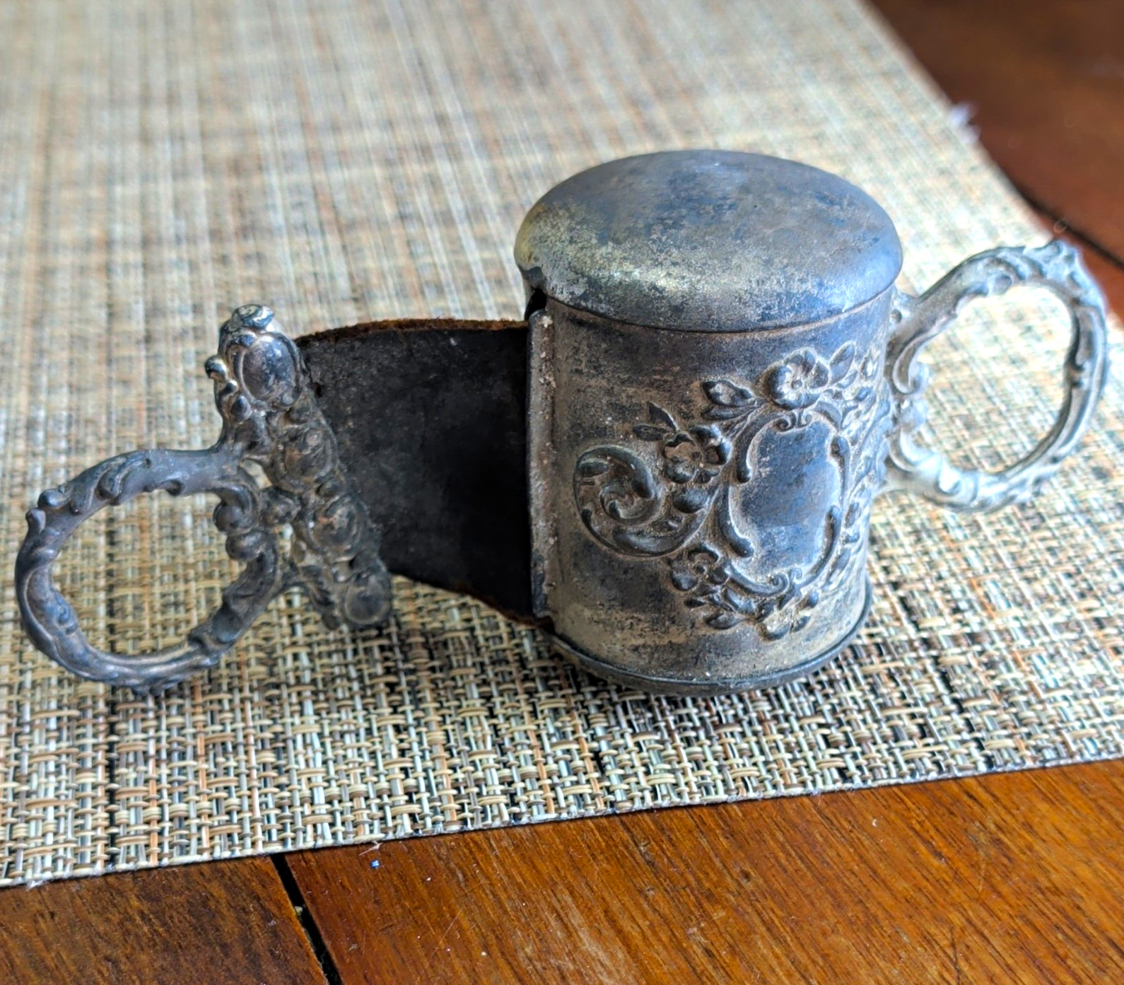 Antique/Vintage Metal Shaving Razor Strop Sharpener w/ Leather Strap, Ornate Antique/Vintage Metal Shaving Razor Strop Sharpener w/ Leather Strap, Ornate