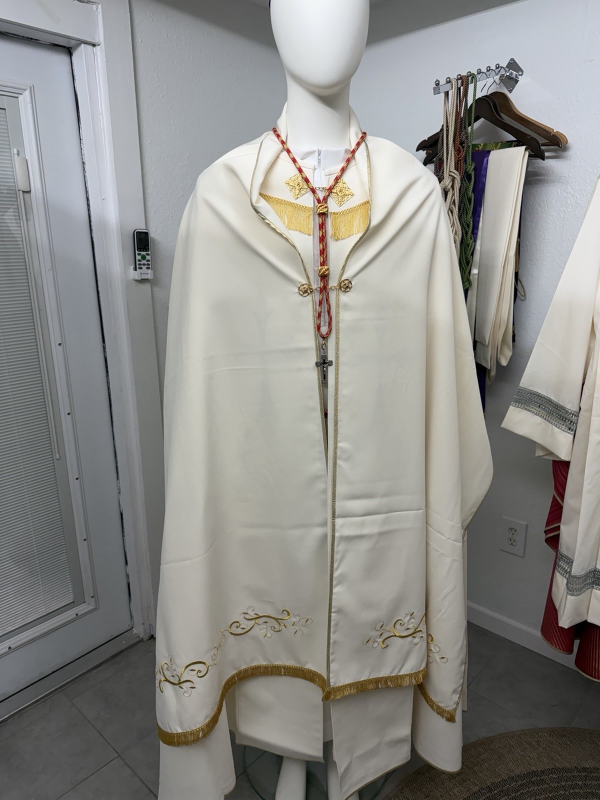Catholic Humeral Veil for Cope with Cross Catholic Humeral Veil for Cope with Cross