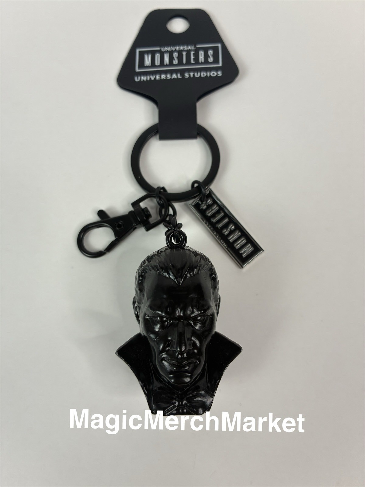 Universal Studios Dark Universe Dracula Vampire Metal Keychain