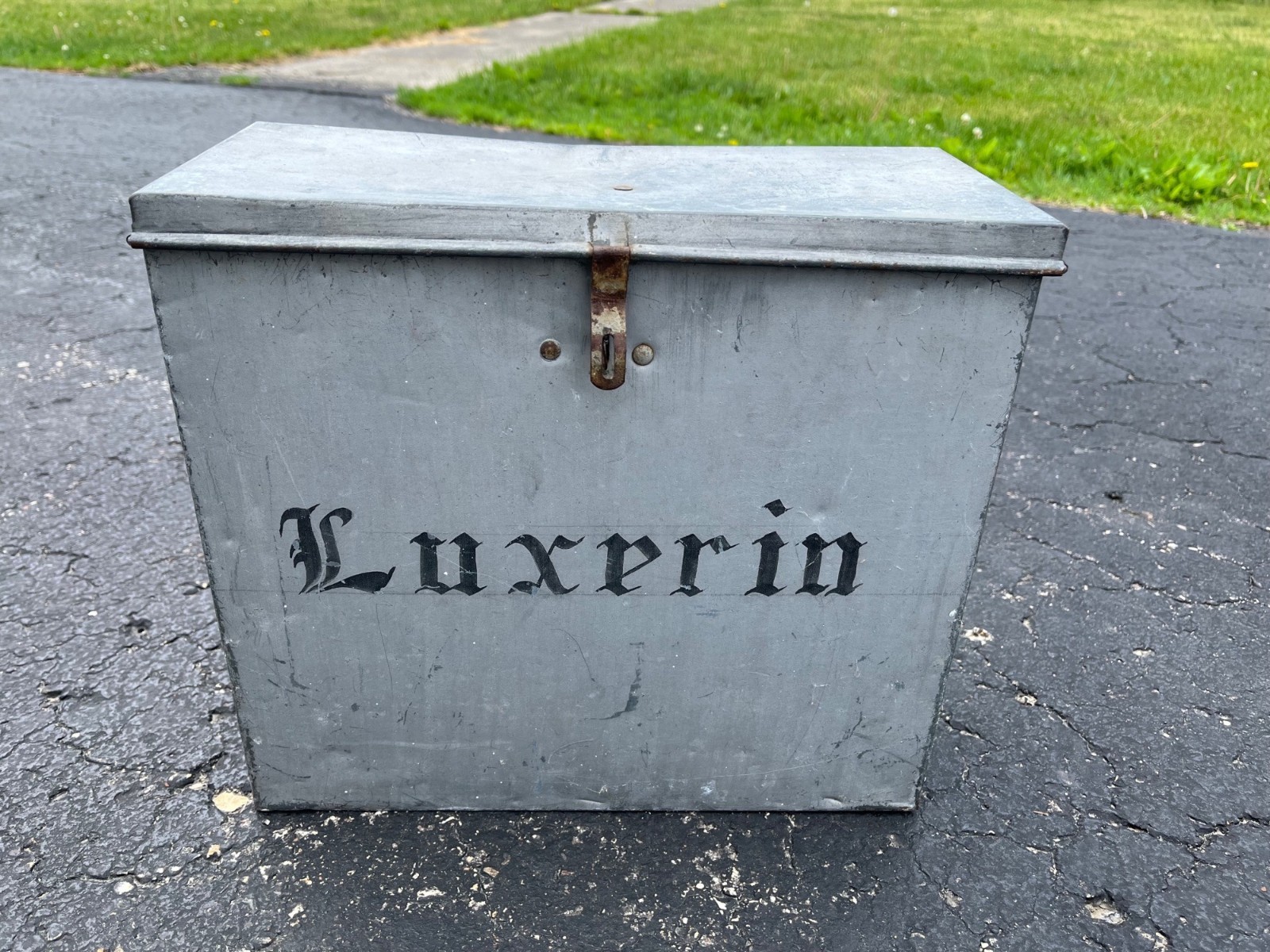 Vintage Luxerin Farms Dairy Milk Man Delivery Porch Insulated Box Fond du Lac WI