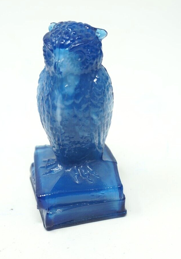Vintage Degenhart Blue White Marble Glass Wise Owl 3.5\