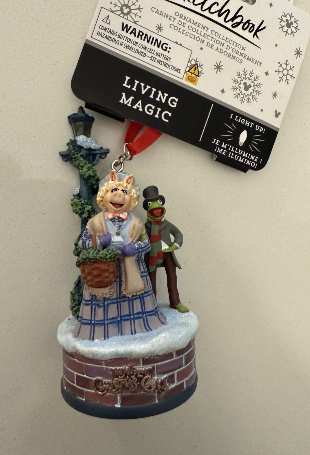 Disney Sketchbook Muppet Christmas Carol Kermit & Miss Piggy Ornament NEW