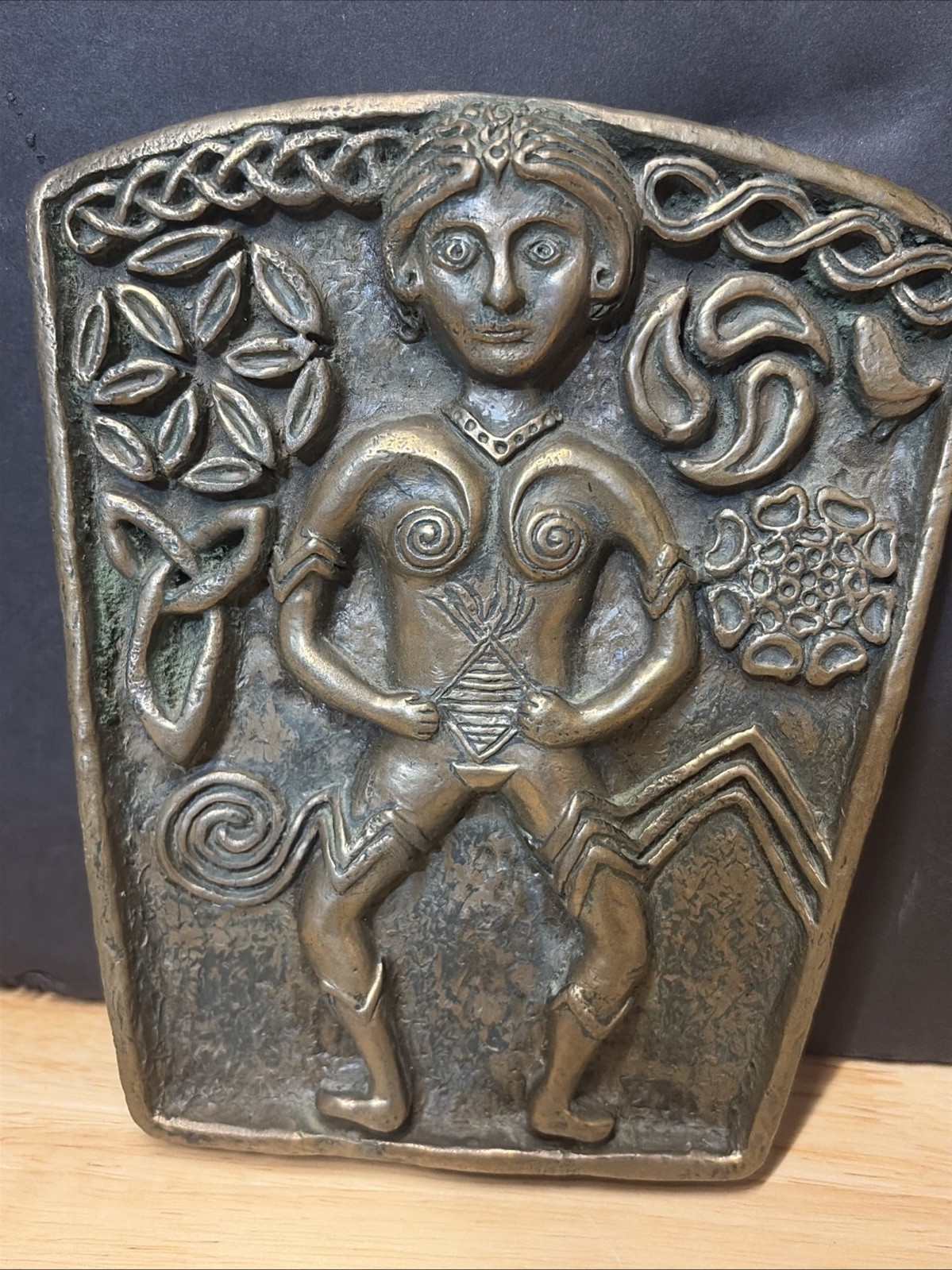 Wild Goose Studio Woman Of The Celts 6”x 7” Sheila-na-gig Figure Plaque