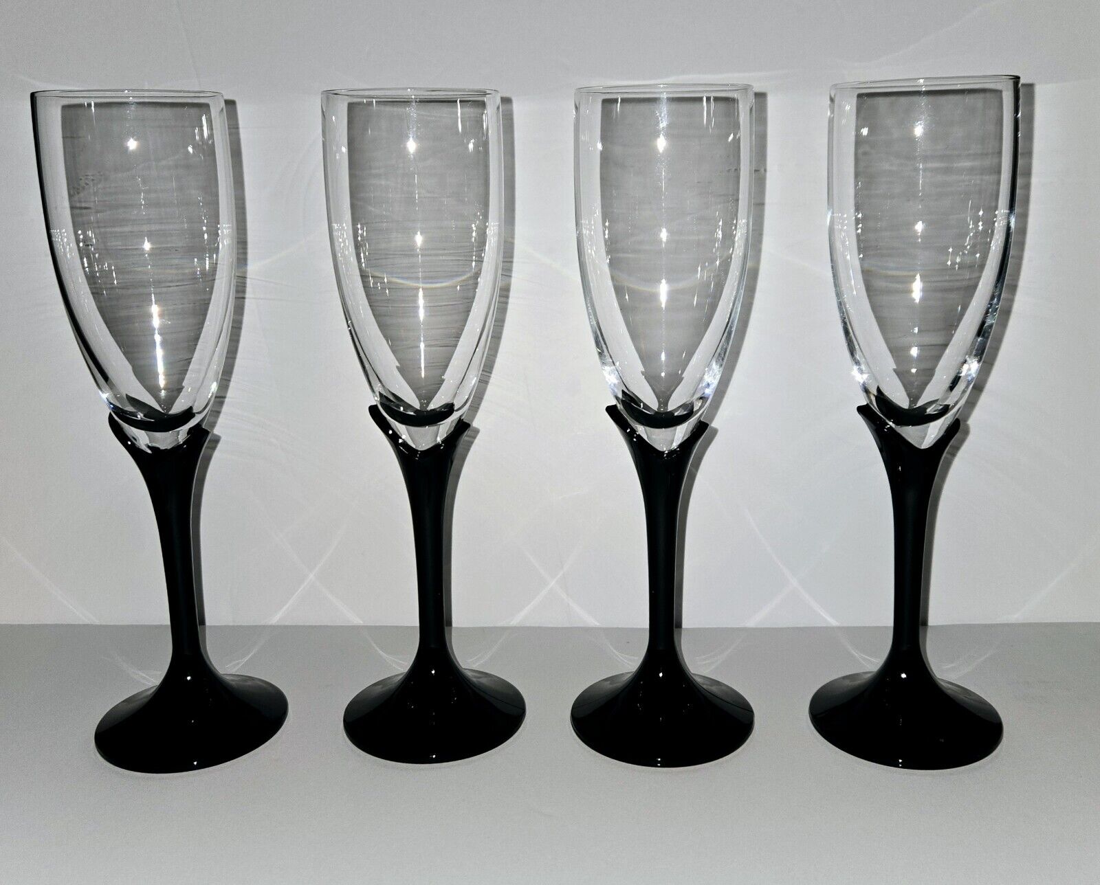 4 Black and Clear Champagne Flutes Mikasa Alexandra Set of 4 Stemware 