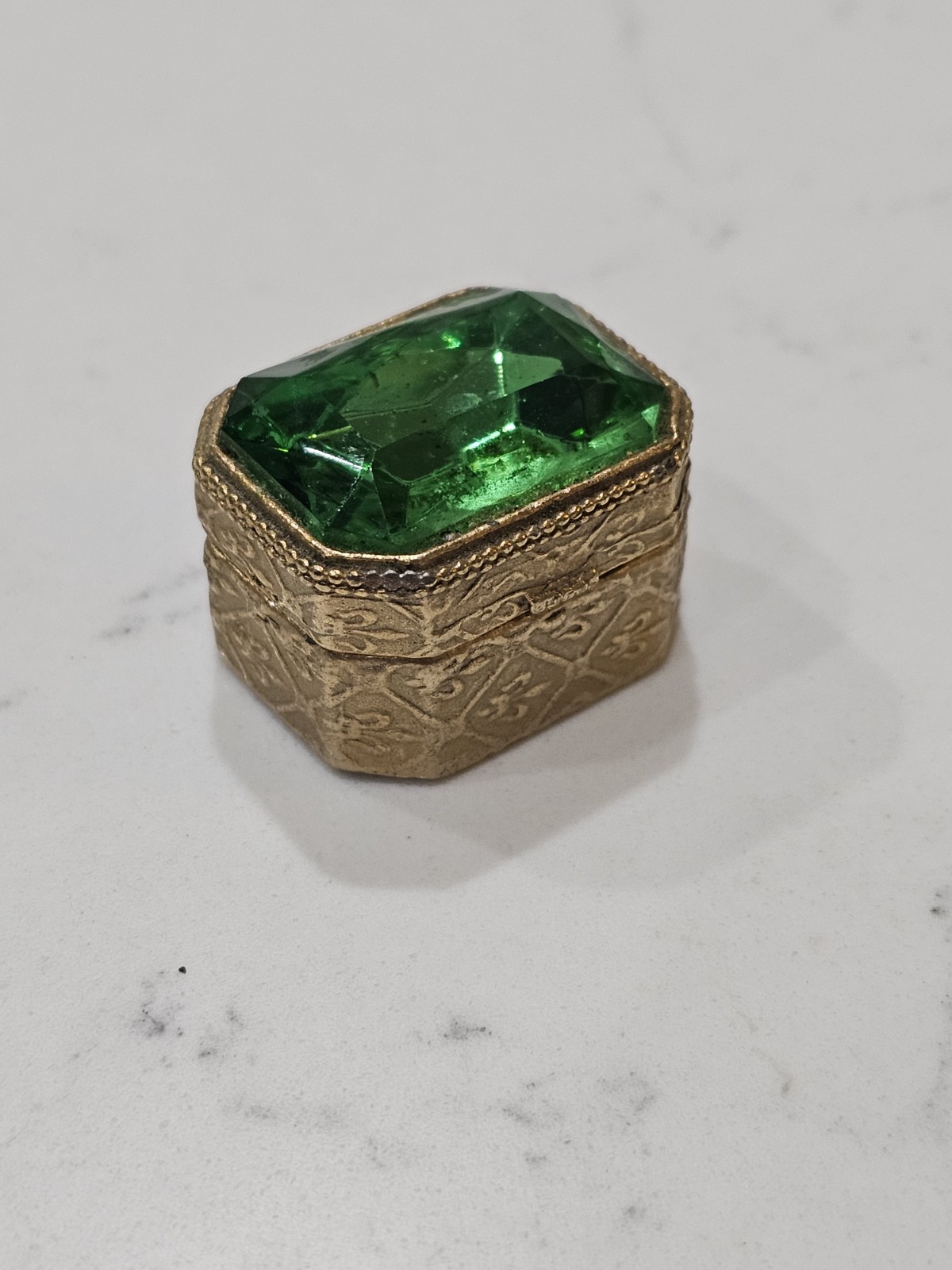 Vintage Florenza Gold-Tone Pill & Trinket Box w/ Large Green Lucite Stone On Lid