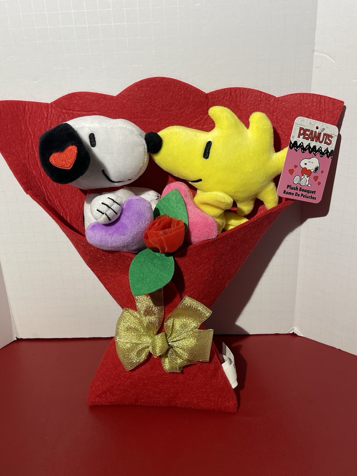 SNOOPY & WOODSTOCK Peanuts Valentine\'s Day Plush Bouquet 2026 New With Tag 13”