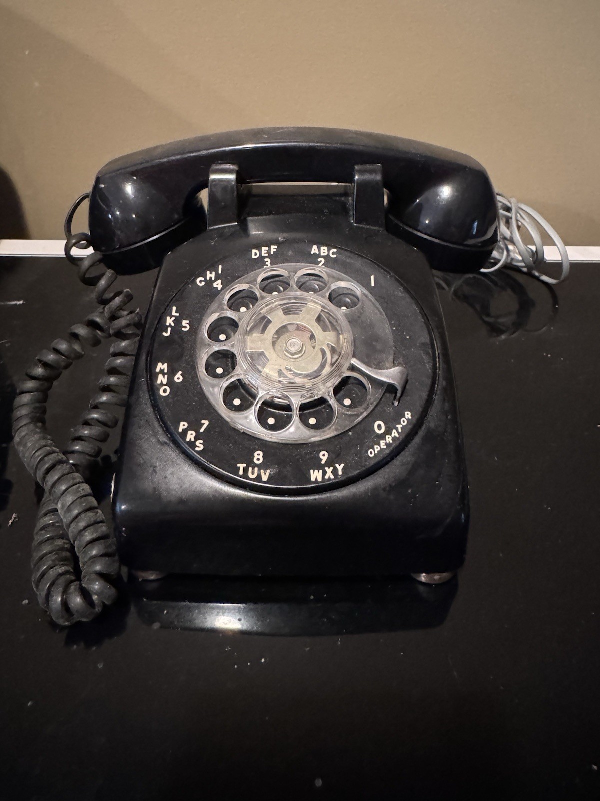 Vintage Rotary Dial Telephone Chocolate Brown Model TSC-SLR Untested See Pics Vintage Rotary Dial Telephone Chocolate Brown Model TSC-SLR Untested See Pics