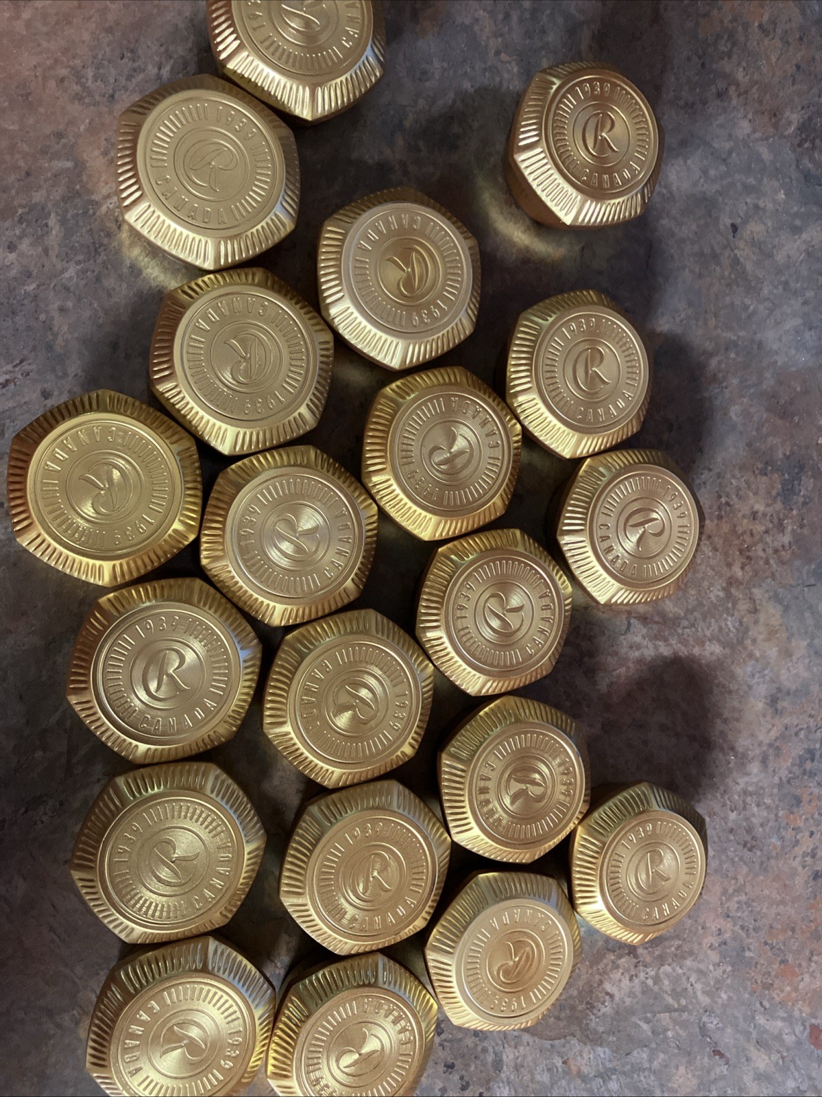 20 lot Crown Royal BOTTLE CAPS lids tops - crown screw on bottle caps