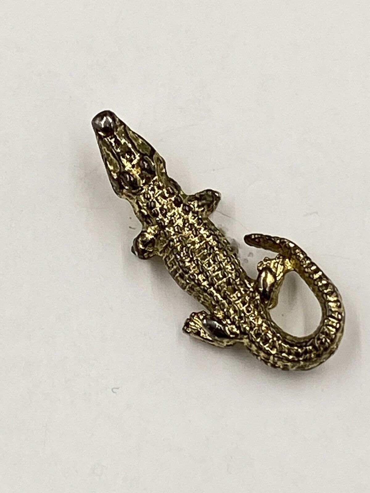 Mini Aligator Crocodile Vintage Lapel Hat Pin