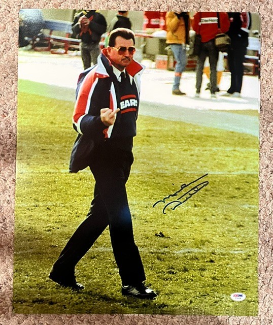 Mike Ditka HOF Signed Auto 16x20 Chicago Bears Middle Finger Football Photo PSA Mike Ditka HOF Signed Auto 16x20 Chicago Bears Middle Finger Football Photo PSA